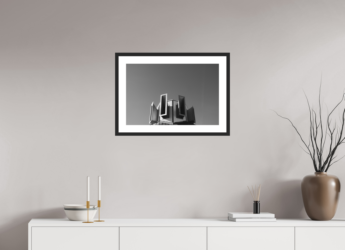 Horns - Abstrakte Schwarzweiß-Architekturfotografie - Hochwertiger Abzug in Galeriequalität