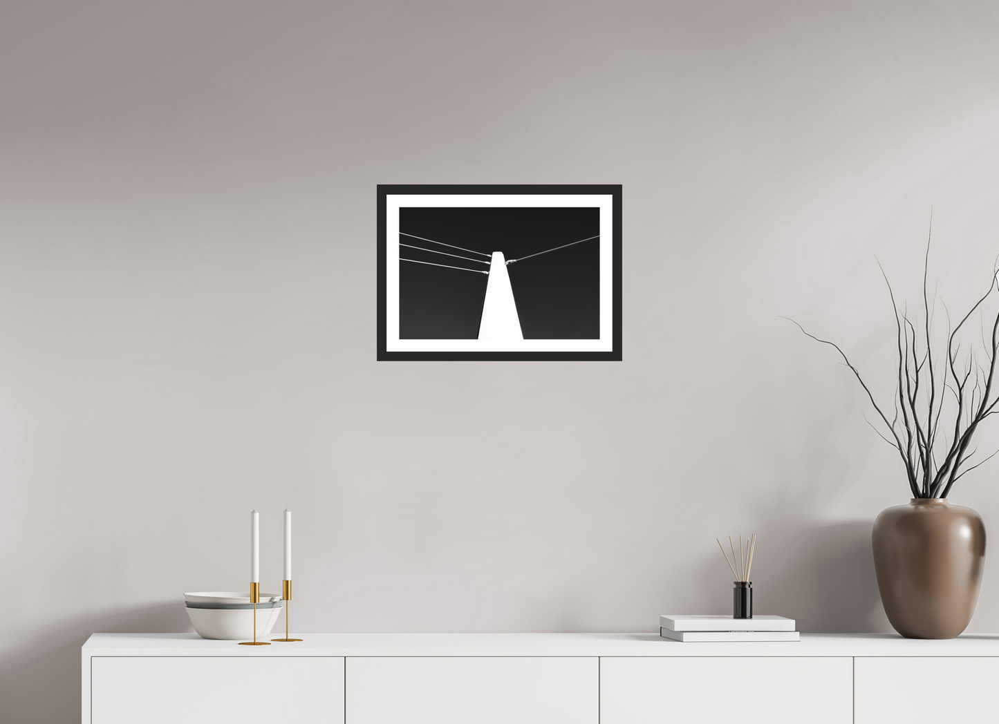 Suspension III - Minimalistische Schwarzweiß-Fotografie - Hochwertiger Abzug in Galeriequalität