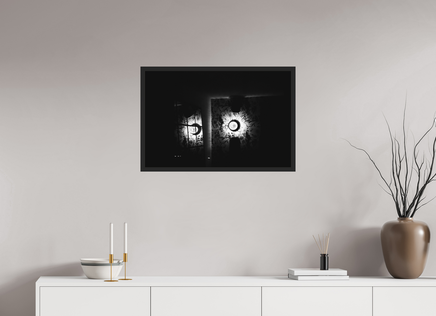 Nova - Schwarzweiß-Nachtfotografie - Hochwertiger Abzug in Galeriequalität