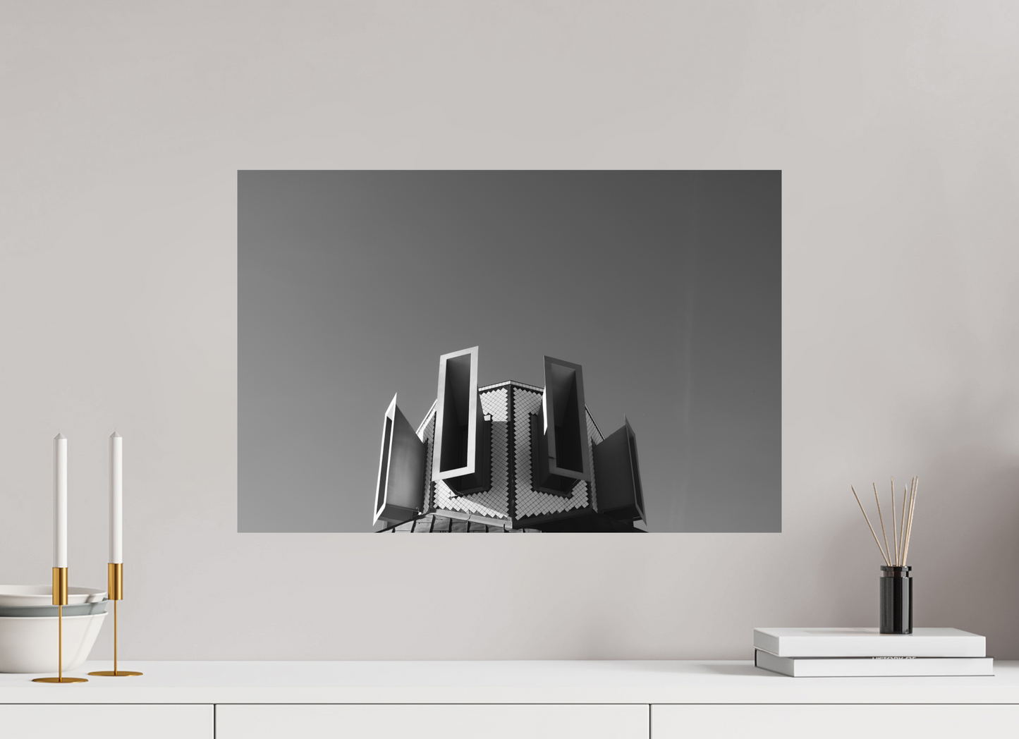 Horns - Abstrakte Schwarzweiß-Architekturfotografie - Hochwertiger Abzug in Galeriequalität