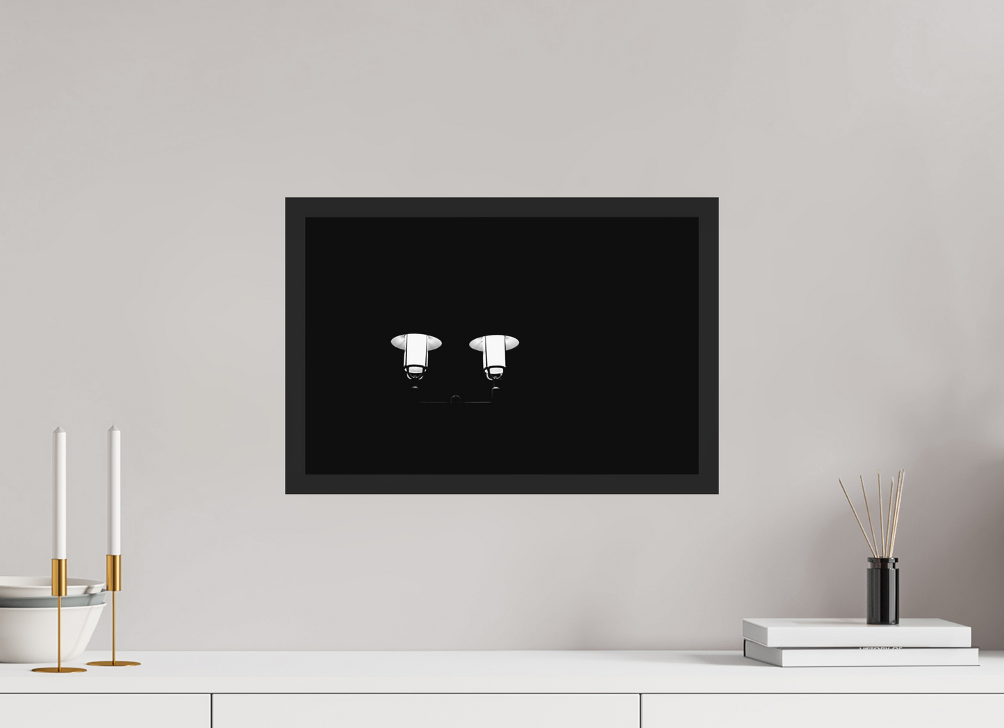 45 x 30 cm, Ilford on Aluminium, Framed Epiphanies - Minimalistische Schwarzweiß-Nachtfotografie - Hochwertiger Abzug in Galeriequalität