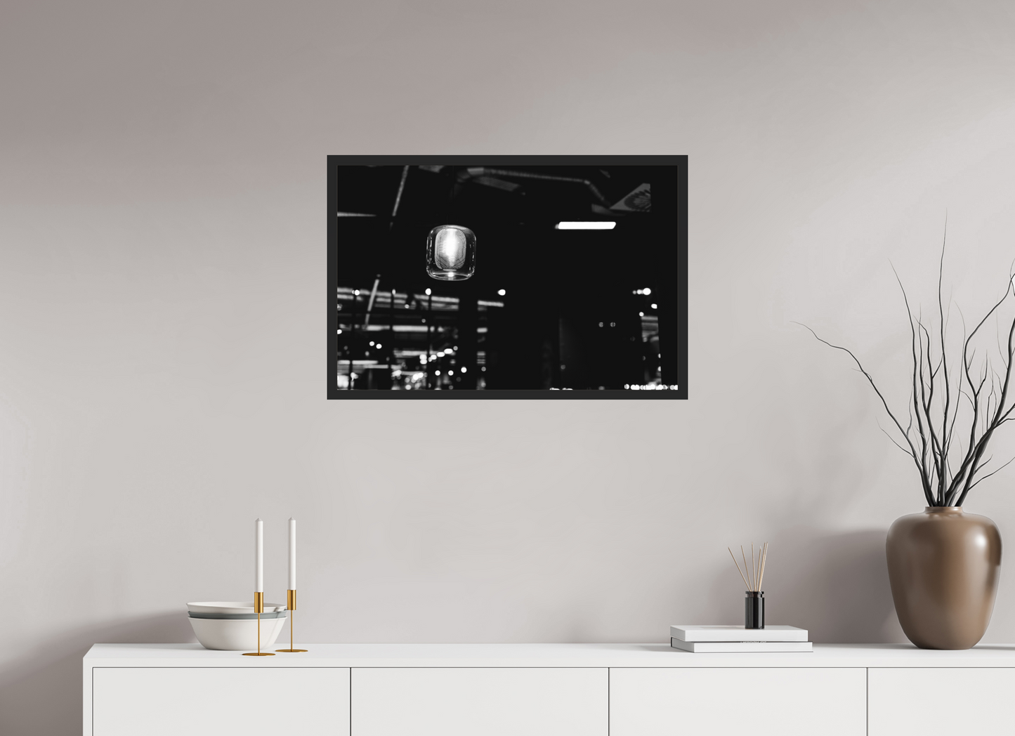 75 x 50 cm, Ilford on Aluminium behind Acrylic Glass, Framed Lighthouse - Schwarzweiß-Nachtfotografie - Hochwertiger Abzug in Galeriequalität