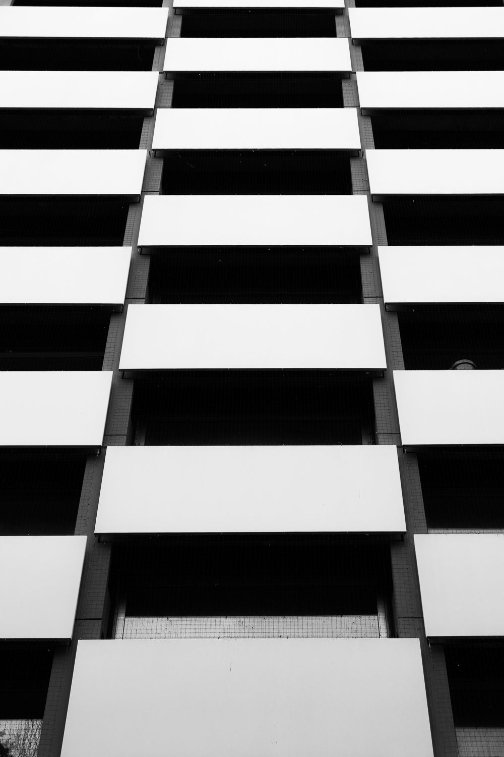Checkers - Schwarzweiß-Architekturfotografie - Instant High-Res Download