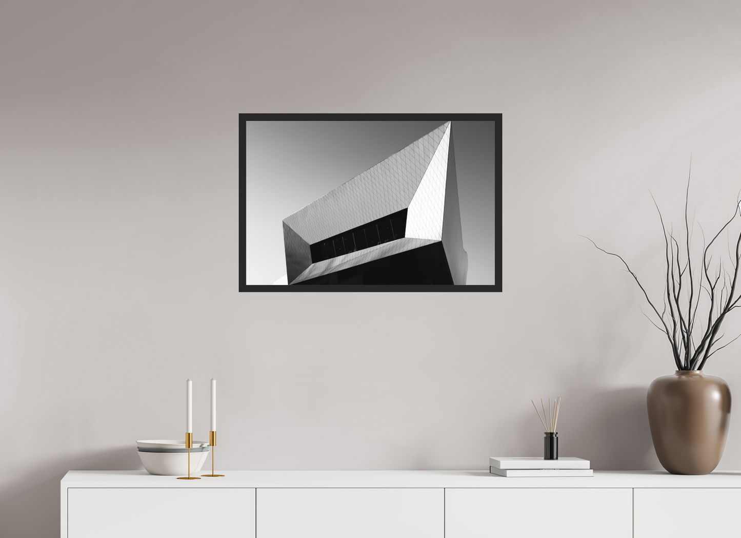 Distortion - Schwarzweiß-Architekturfotografie - Hochwertiger Abzug in Galeriequalität
