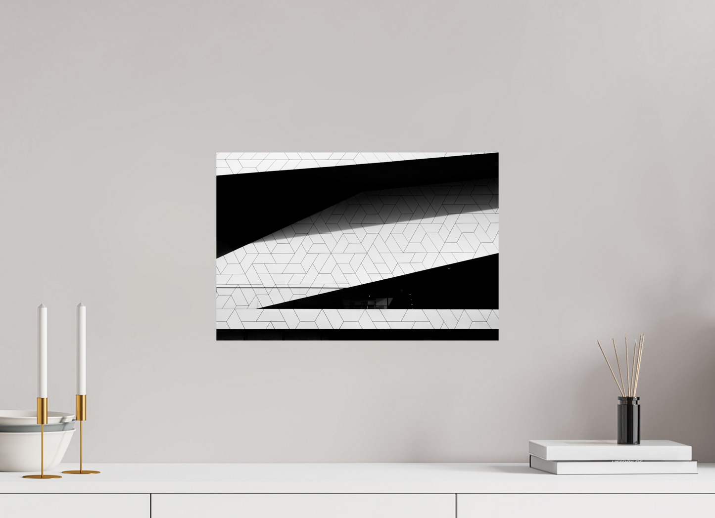 Triangles III - Schwarzweiß-Architekturfotografie - Hochwertiger Abzug in Galeriequalität