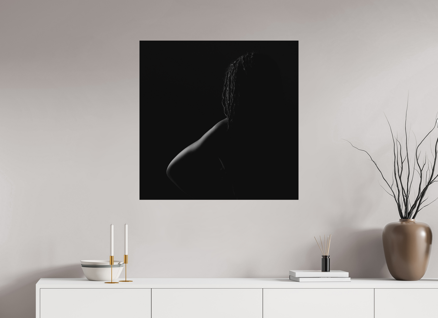 Crescent Moon III - Schwarzweiß-Fotografie, Teilakt - Hochwertiger Abzug in Galeriequalität Print