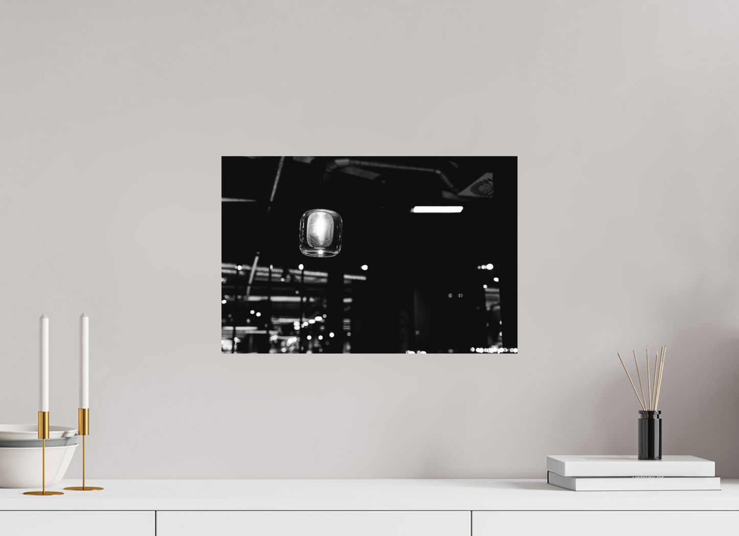 45 x 30 cm, Ilford on Aluminium Lighthouse - Schwarzweiß-Nachtfotografie - Hochwertiger Abzug in Galeriequalität