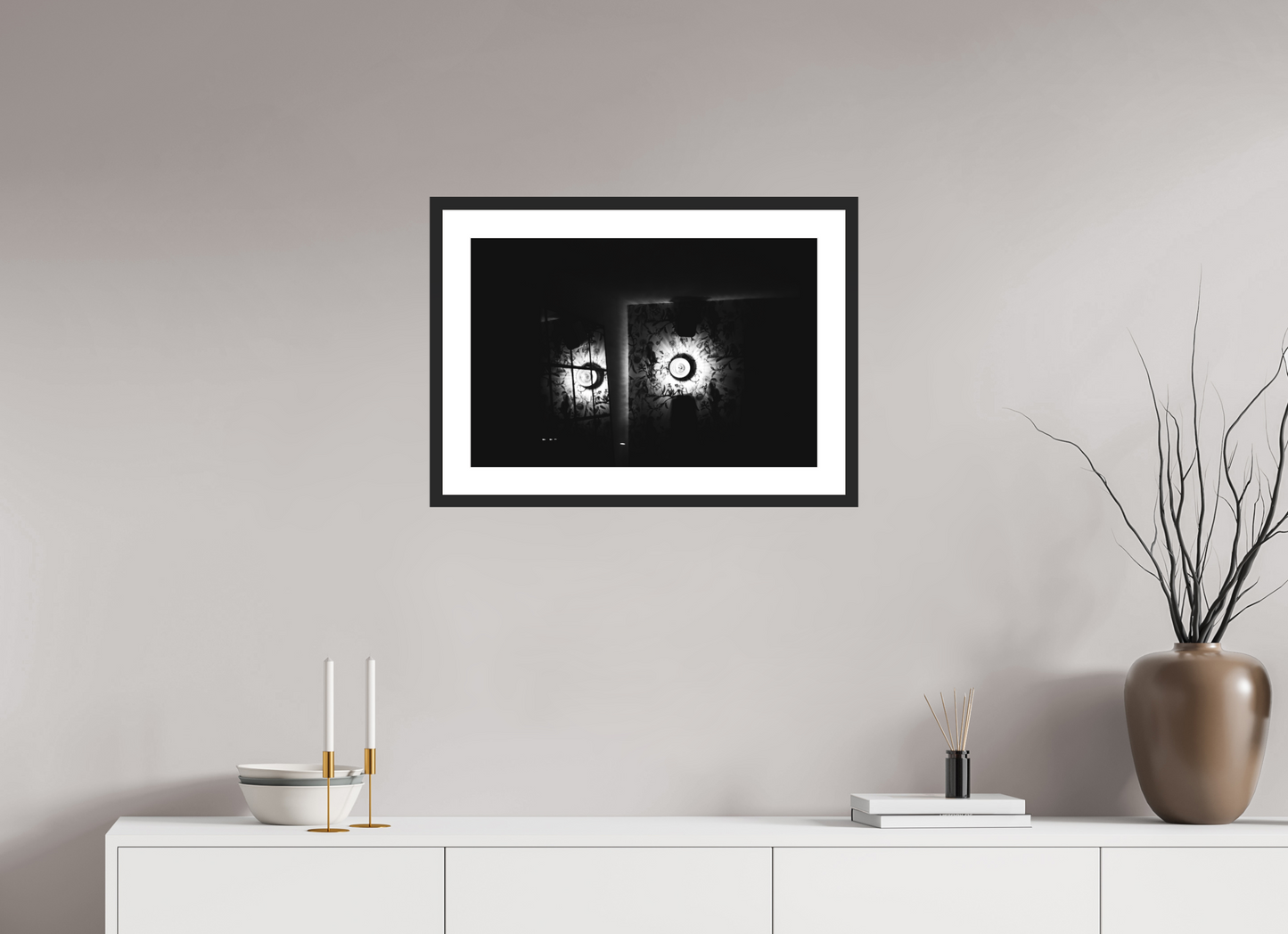 Nova - Schwarzweiß-Nachtfotografie - Hochwertiger Abzug in Galeriequalität