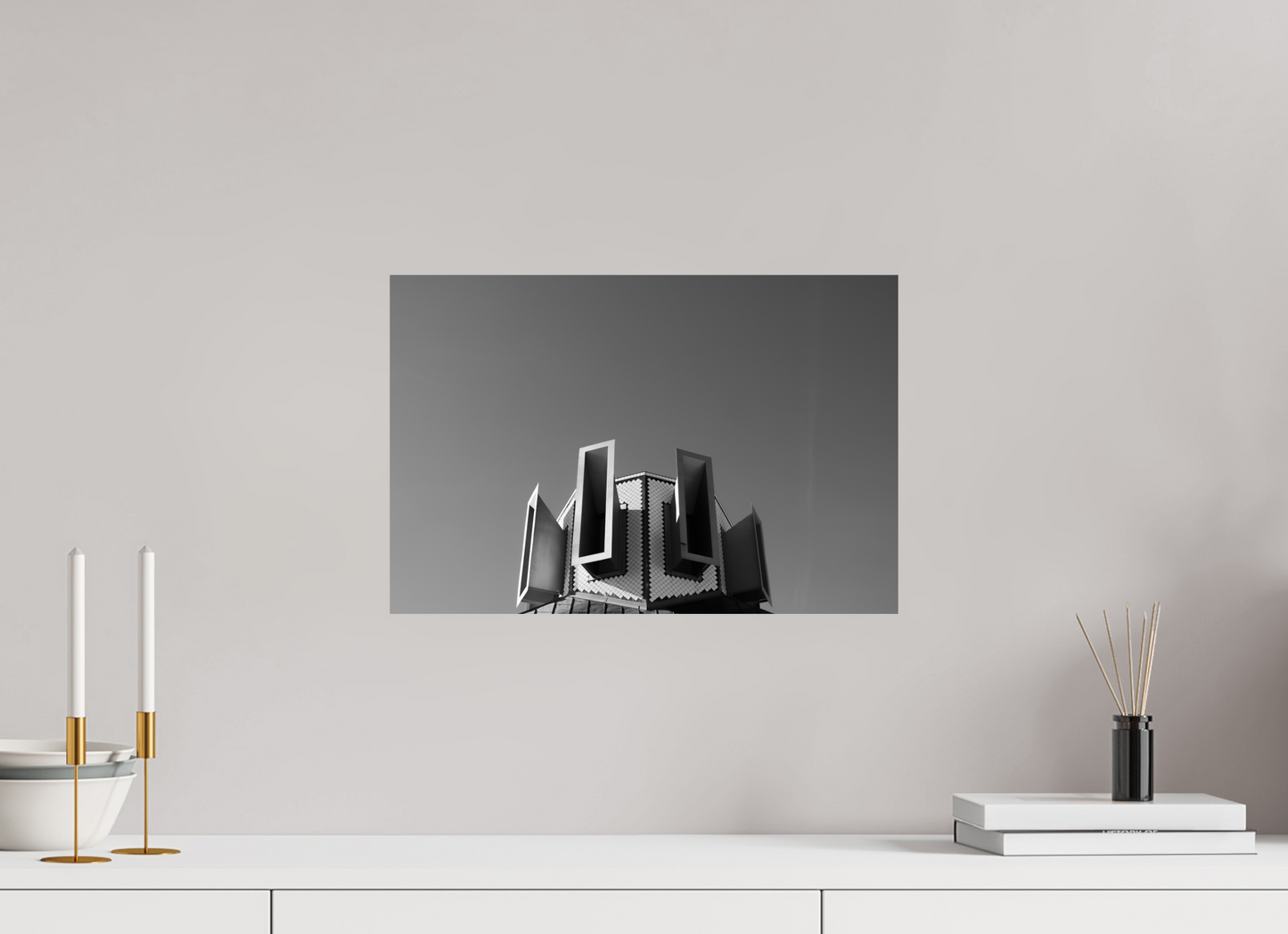 Horns - Abstrakte Schwarzweiß-Architekturfotografie - Hochwertiger Abzug in Galeriequalität