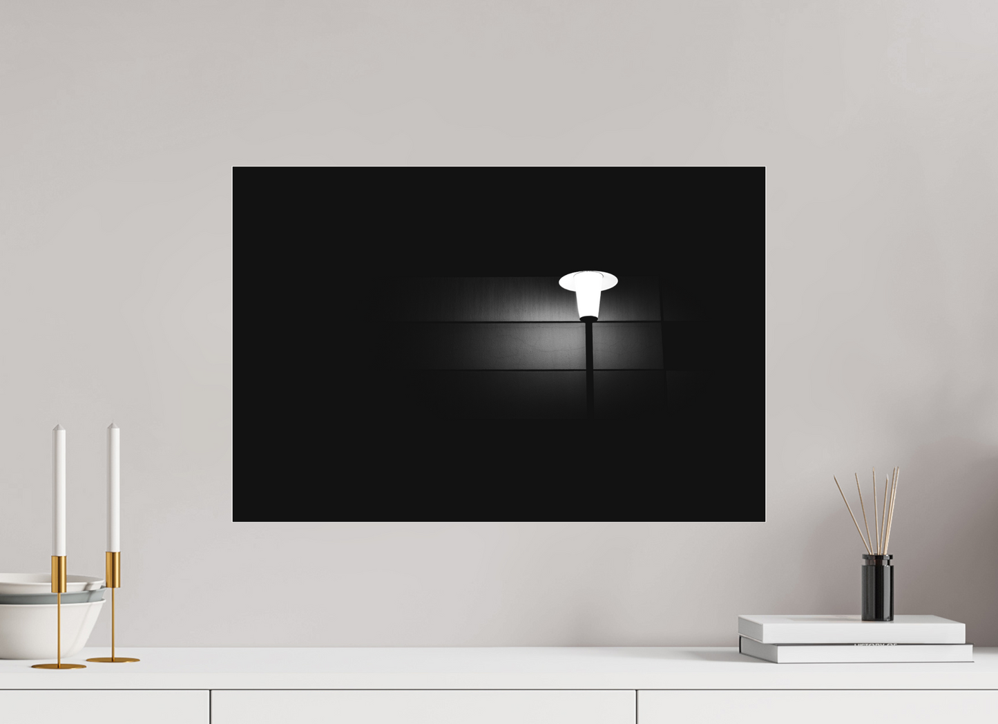 Epiphany - Minimalistische Schwarzweiß-Nachtfotografie - Hochwertiger Abzug in Galeriequalität