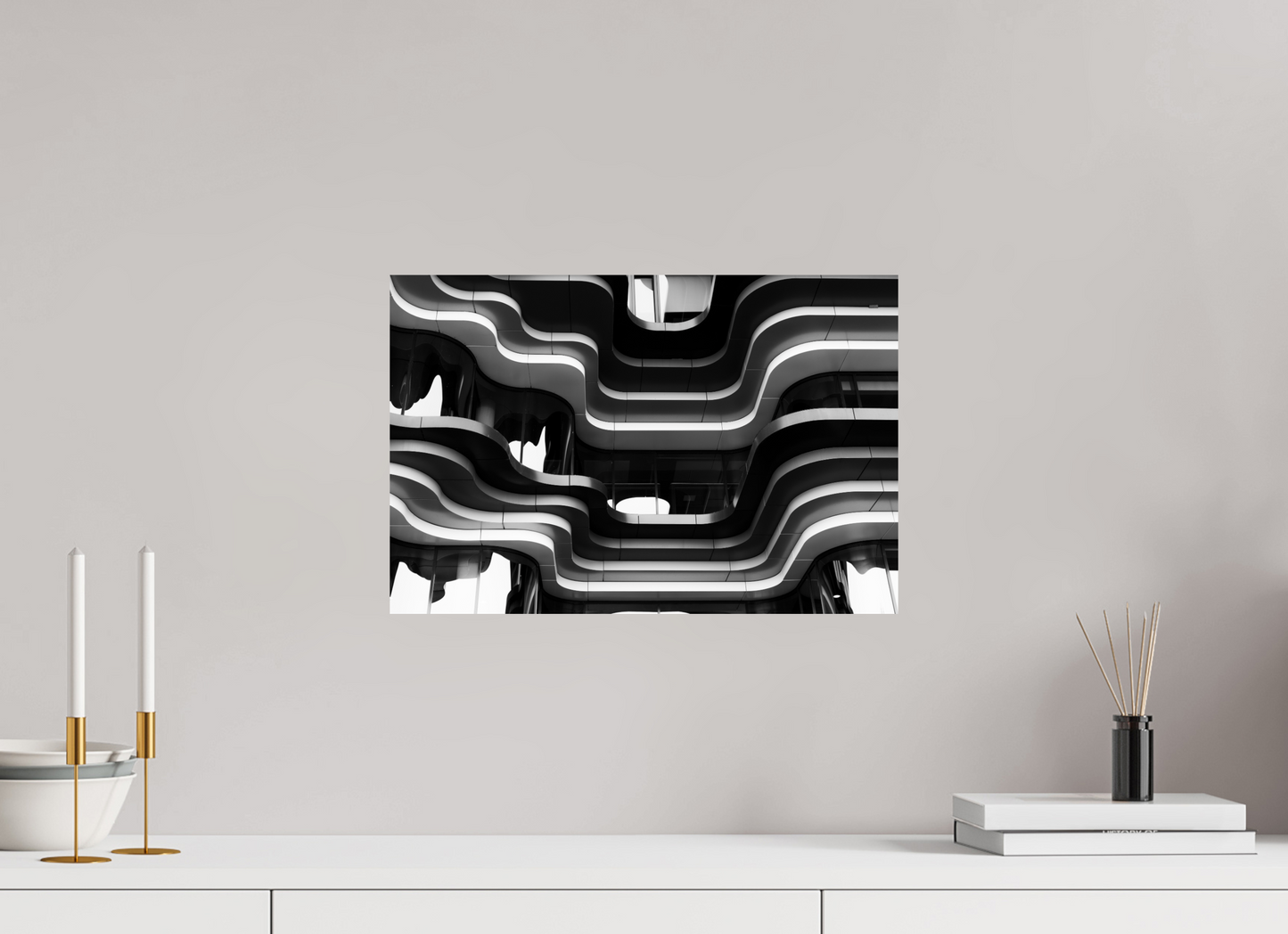 45 x 30 cm, Baryta Photo Print Waves - Abstrakte Schwarzweiß-Architekturfotografie - Hochwertiger Abzug in Galeriequalität