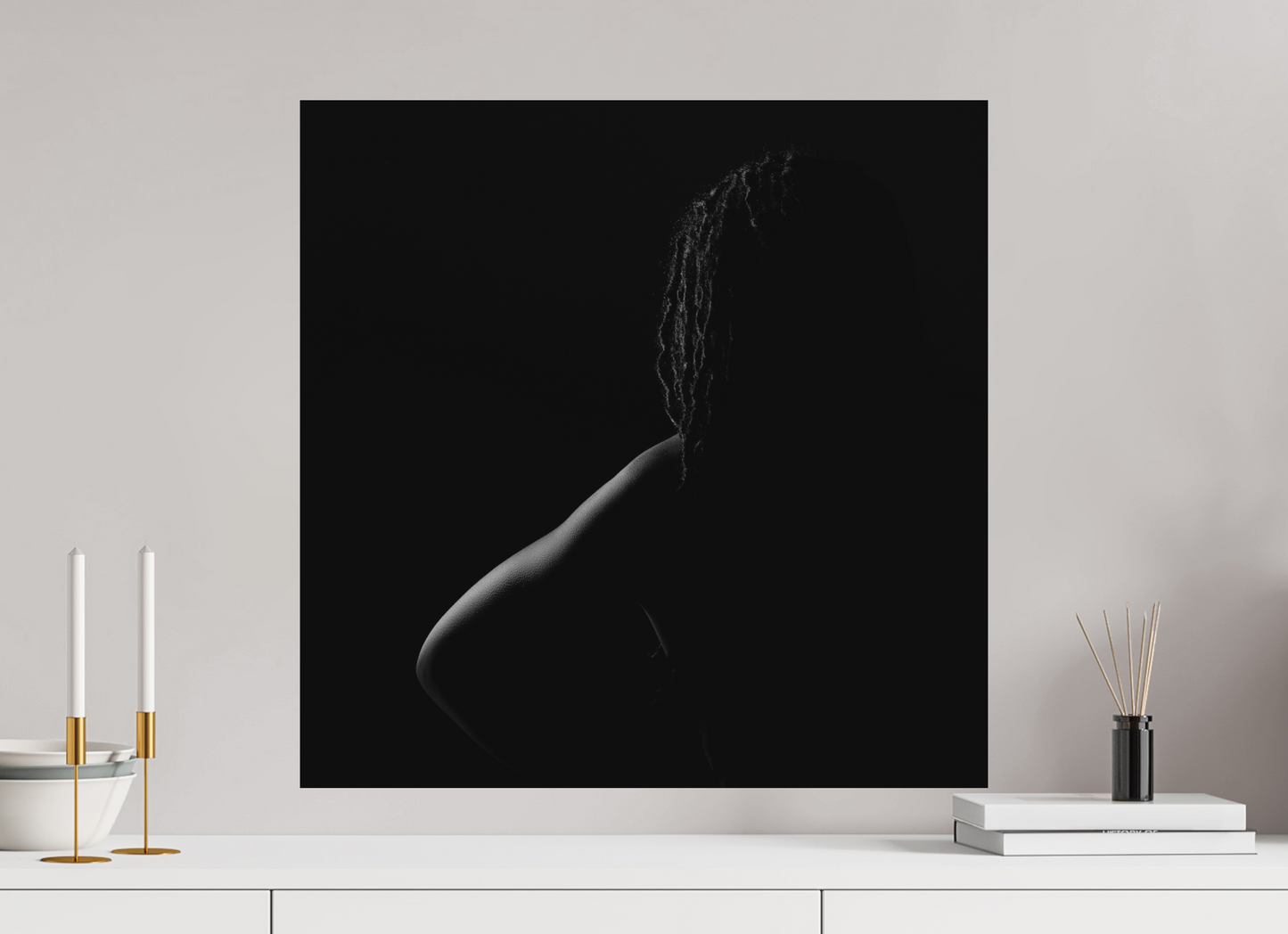 Crescent Moon III - Schwarzweiß-Fotografie, Teilakt - Hochwertiger Abzug in Galeriequalität Print