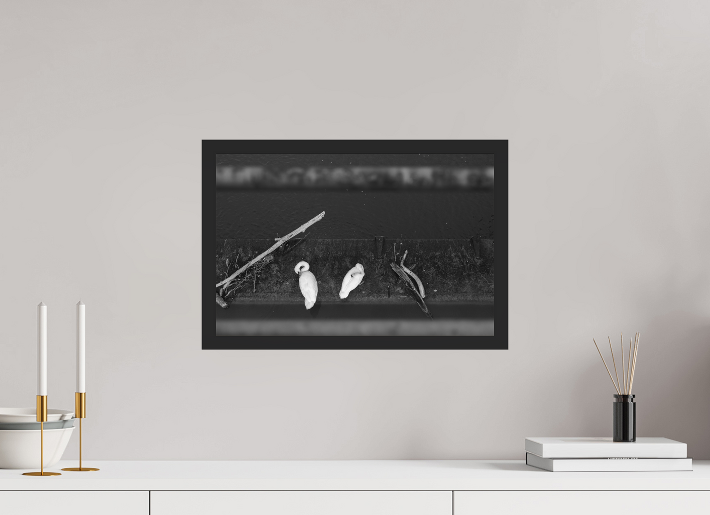 45 x 30 cm, Ilford on Aluminium behind Acrylic Glass, Framed Bond - Schwarzweiß-Fotografie - Hochwertiger Abzug in Galeriequalität