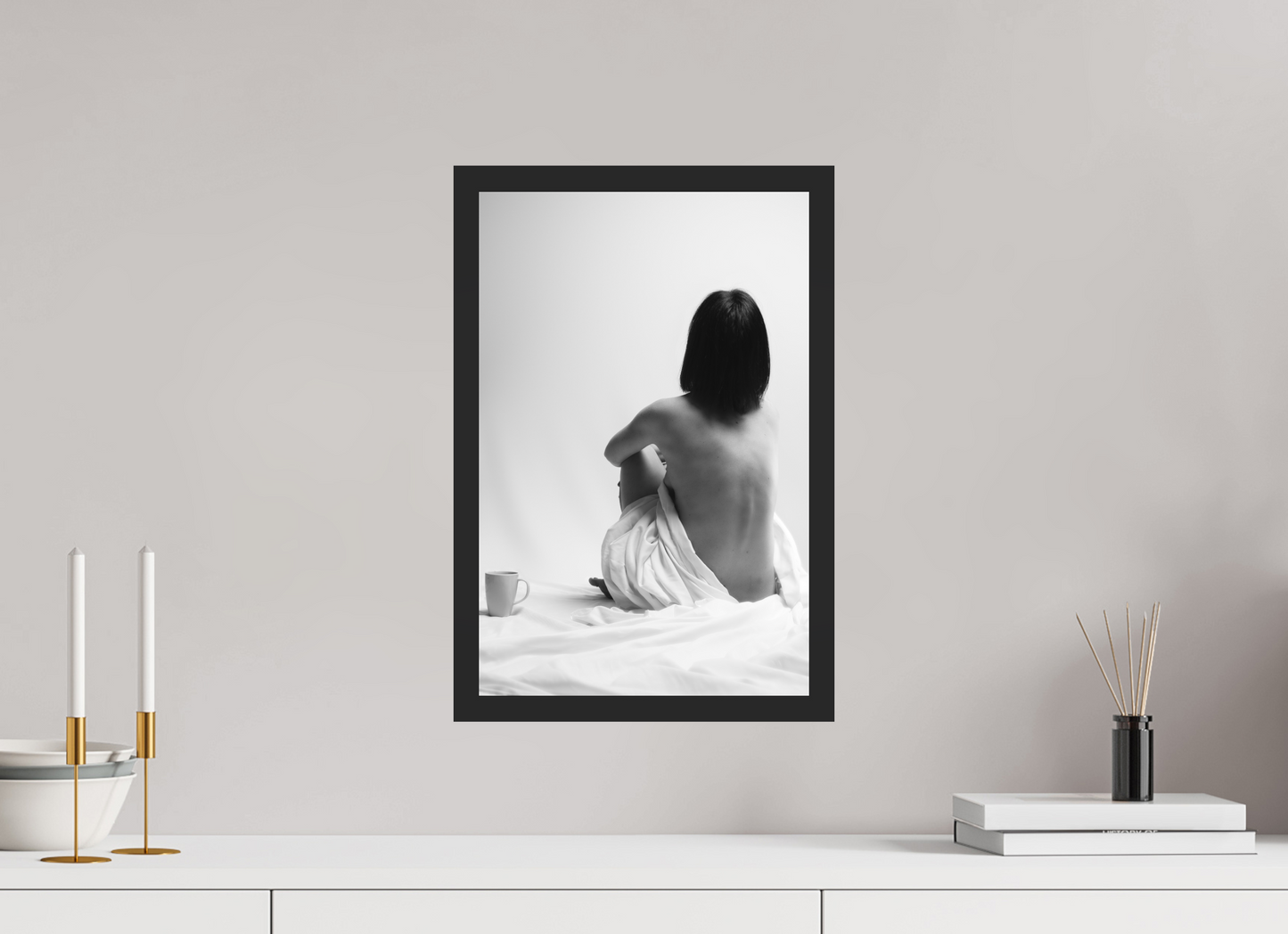 Absent - Schwarzweiß-Fotografie, Teilakt - Hochwertiger Abzug in Galeriequalität