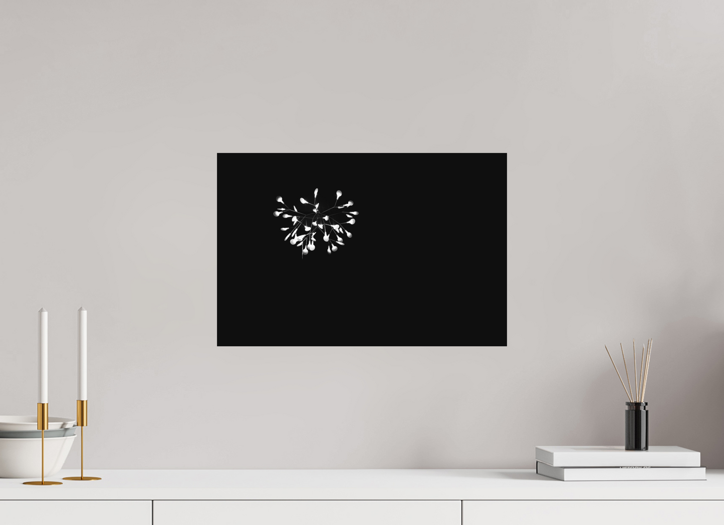 Fireworks - Abstrakte Minimalistische Schwarzweiß-Fotografie - Hochwertiger Abzug in Galeriequalität