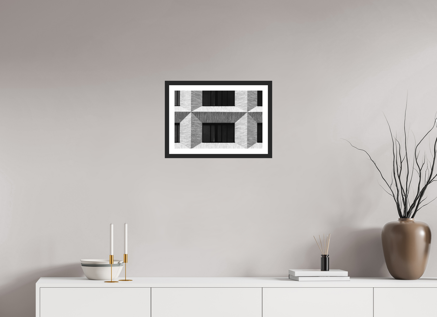45 x 30 cm, Ilford on Aluminium, Framed with Border Waffle II - Schwarzweiß-Architekturfotografie, Naheinstellung - Hochwertiger Abzug in Galeriequalität