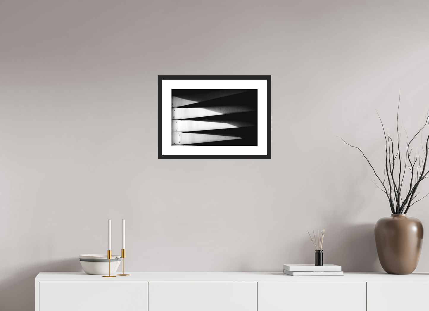 45 x 30 cm, Baryta Framed with Passepartout and Premium Glass Fangs - Abstrakte Schwarzweiß-Fotografie - Hochwertiger Abzug in Galeriequalität