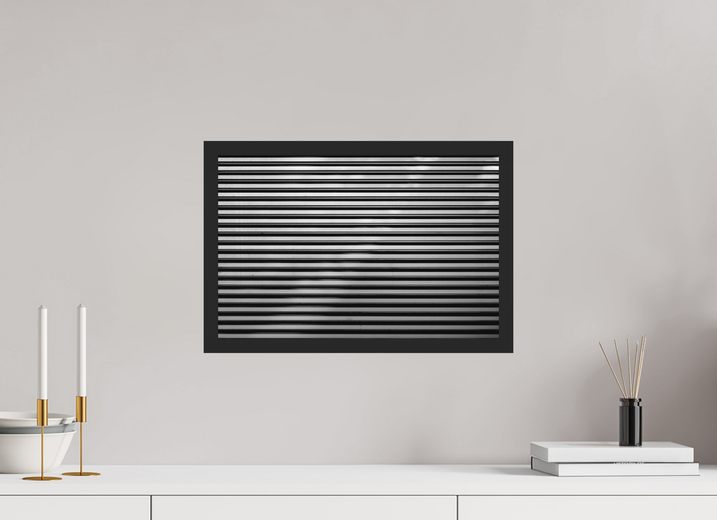 45 x 30 cm, Ilford on Aluminium, Framed Stripes II - Abstrakte Schwarzweiß-Fotografie - Hochwertiger Abzug in Galeriequalität