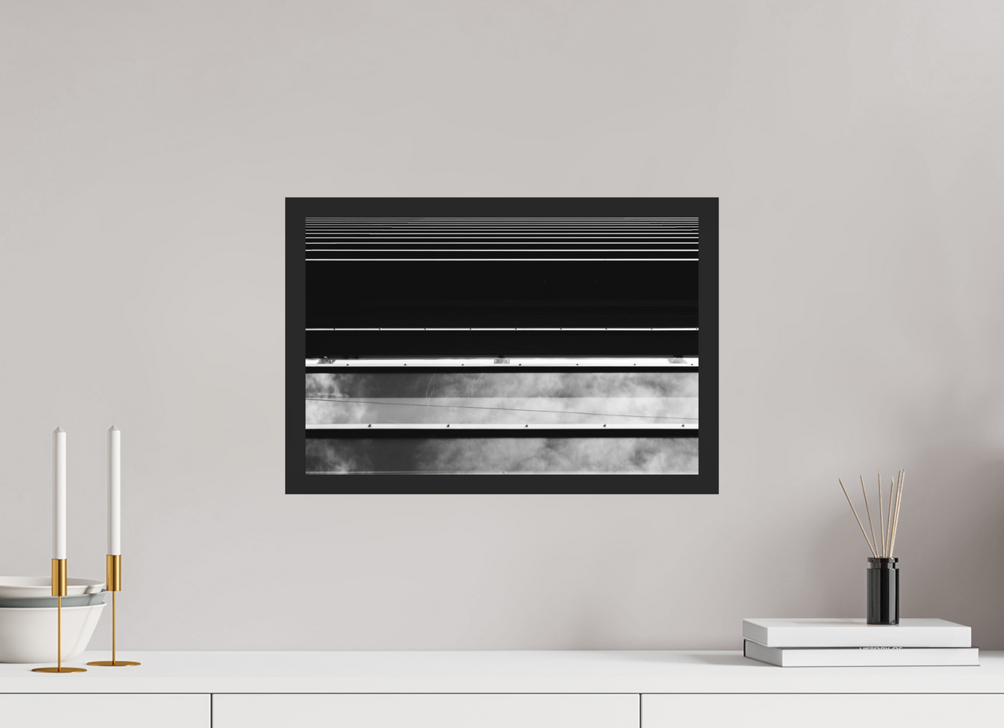 45 x 30 cm, Ilford on Aluminium behind Acrylic Glass, Framed Ripple - Abstrakte Schwarzweiß-Architekturfotografie - Hochwertiger Abzug in Galeriequalität