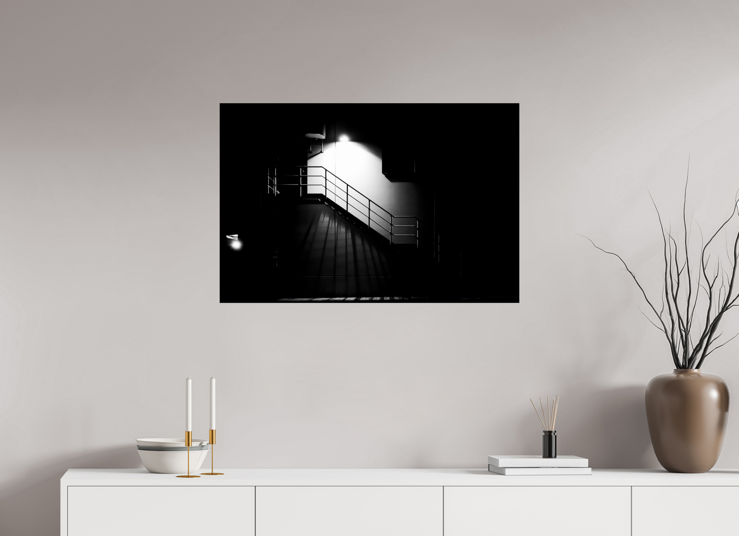 90 x 60 cm, Baryta Photo Print After Hours - Schwarzweiß-Nachtfotografie - Hochwertiger Abzug in Galeriequalität