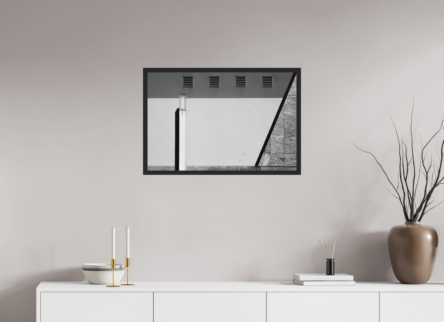 75 x 50 cm, Ilford on Aluminium, Framed Geometry - Abstrakte Schwarzweiß-Architekturfotografie - Hochwertiger Abzug in Galeriequalität