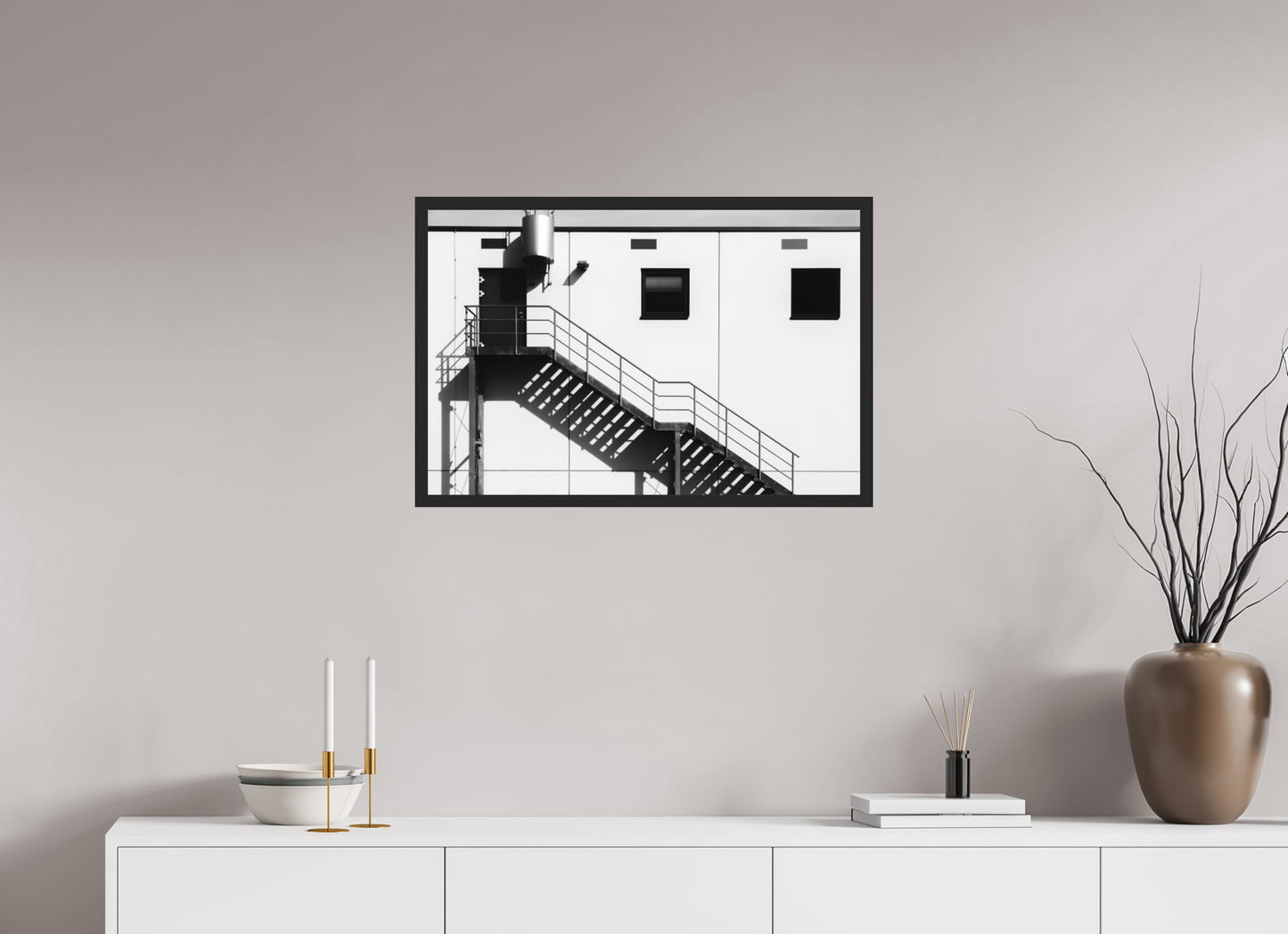 75 x 50 cm, Ilford on Aluminium, Framed Floating - Schwarzweiß-Architekturfotografie - Hochwertiger Abzug in Galeriequalität