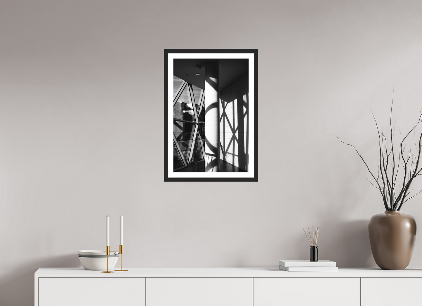 40 x 60 cm, Ilford on Aluminium, Framed with Border Cornered - Schwarzweiß-Architekturfotografie - Hochwertiger Abzug in Galeriequalität