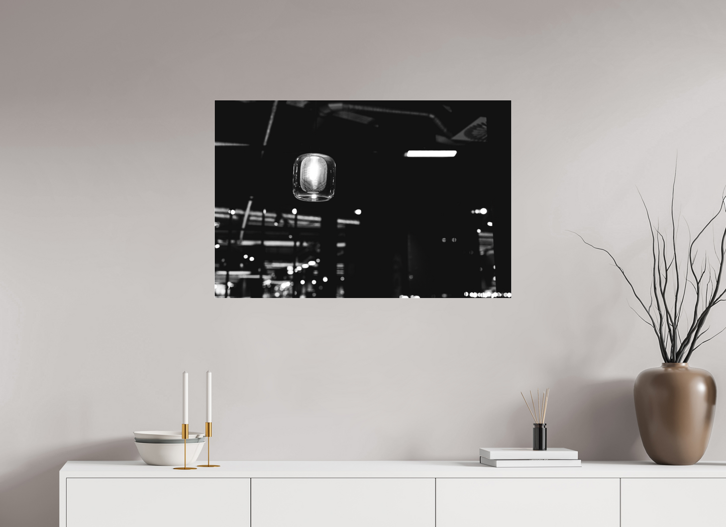 90 x 60 cm, Ilford on Aluminium behind Acrylic Glass Lighthouse - Schwarzweiß-Nachtfotografie - Hochwertiger Abzug in Galeriequalität