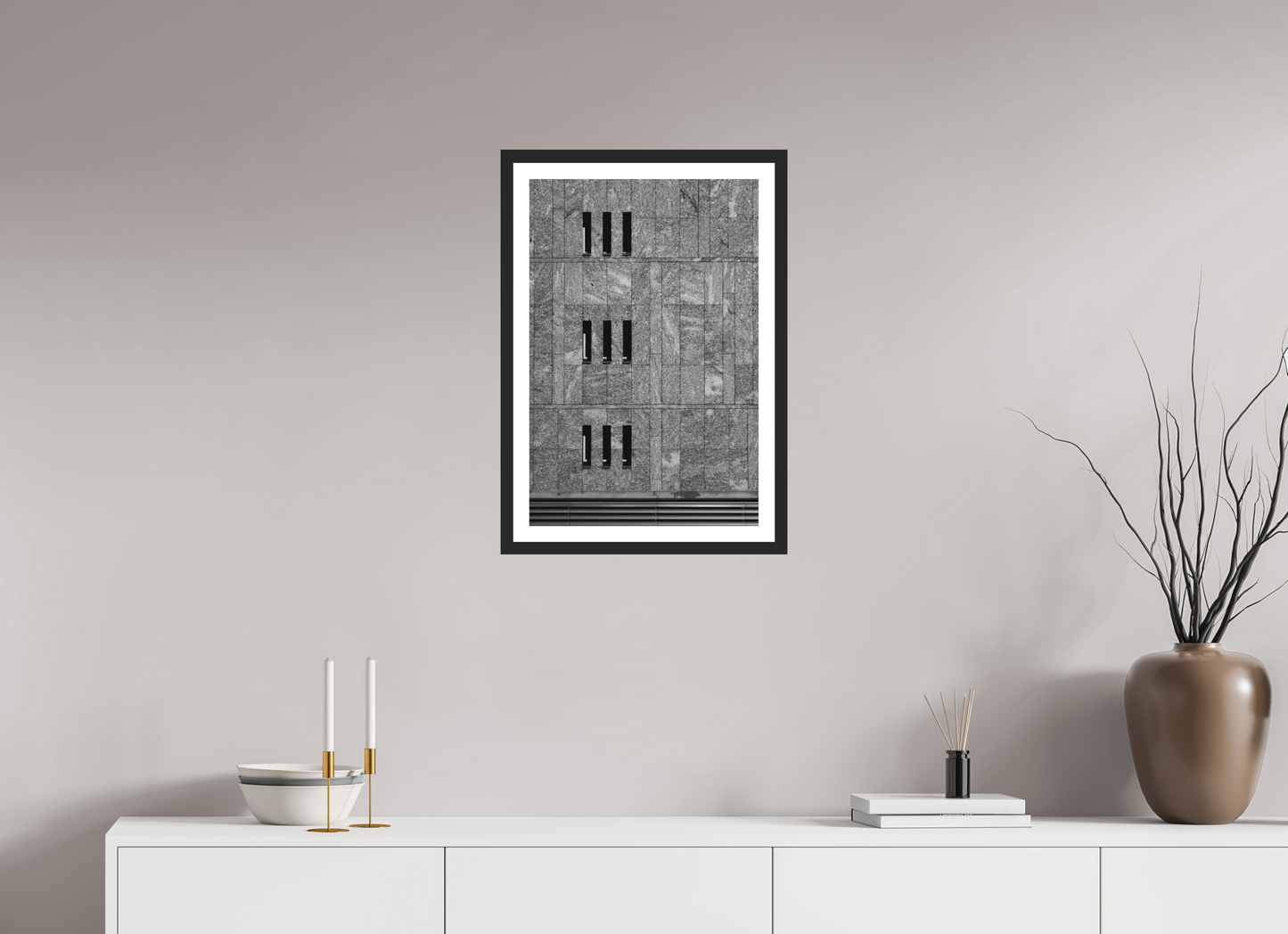 40 x 60 cm, Ilford on Aluminium behind Acrylic Glass, Framed with Border Nine - Schwarzweiß-Architekturfotografie - Hochwertiger Abzug in Galeriequalität