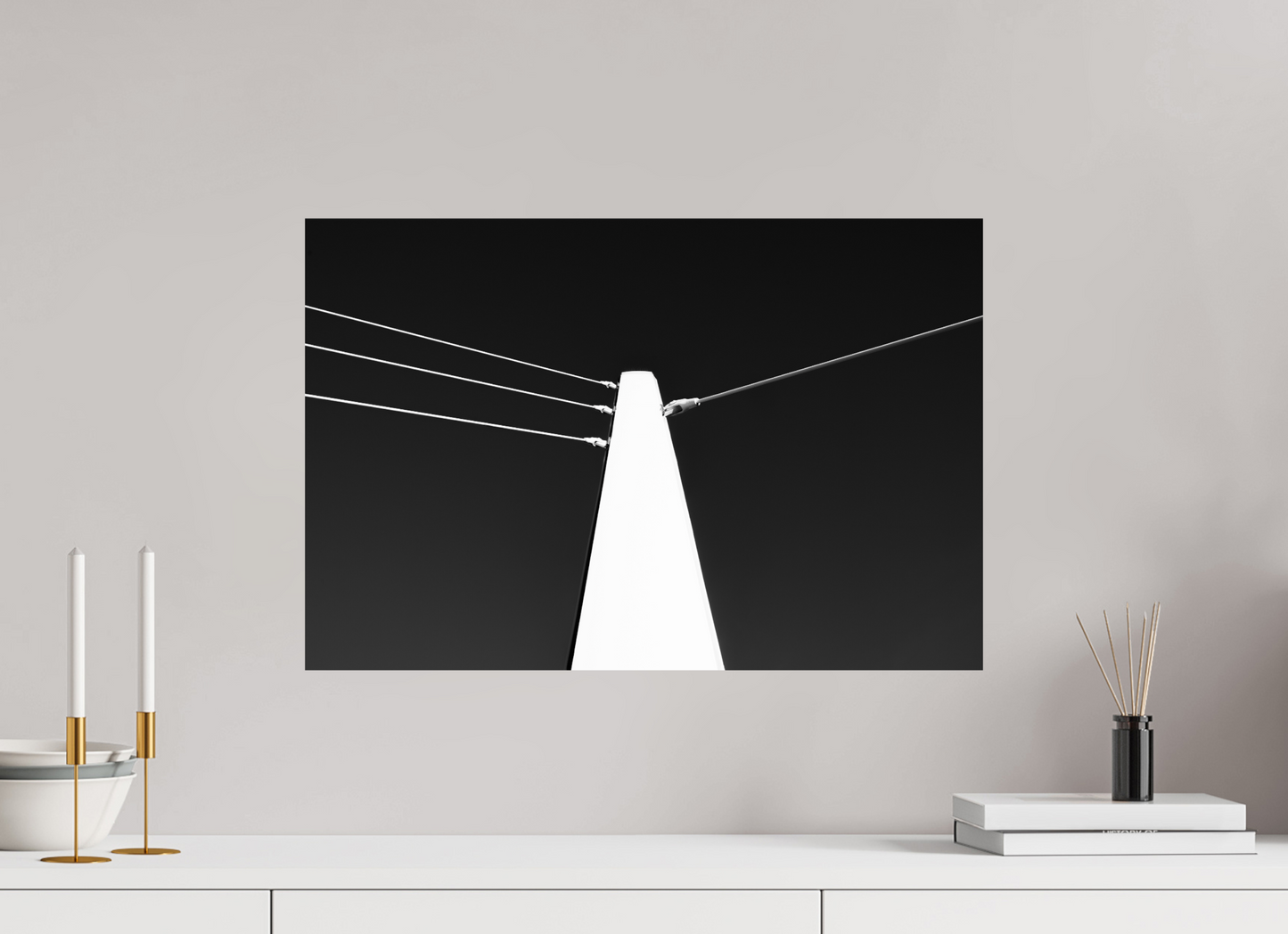 Suspension III - Minimalistische Schwarzweiß-Fotografie - Hochwertiger Abzug in Galeriequalität