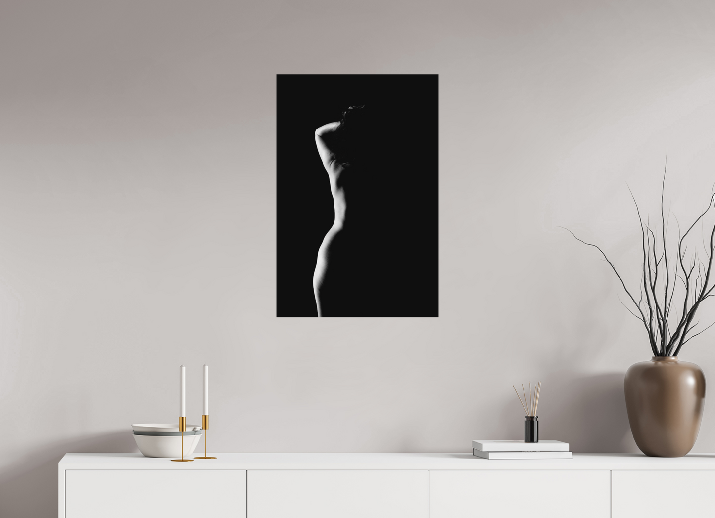 Crescent Moon - Schwarzweiß-Fotografie, Teilakt - Hochwertiger Abzug in Galeriequalität
