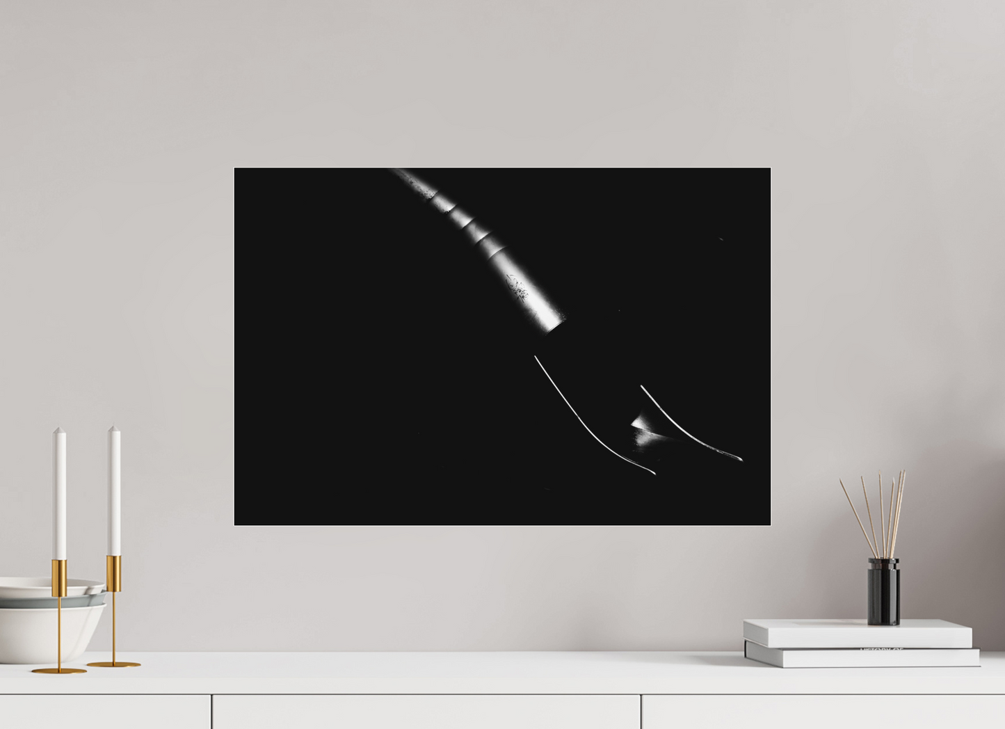 Slide - Abstrakte Minimalistische Schwarzweiß-Nachtfotografie - Hochwertiger Abzug in Galeriequalität