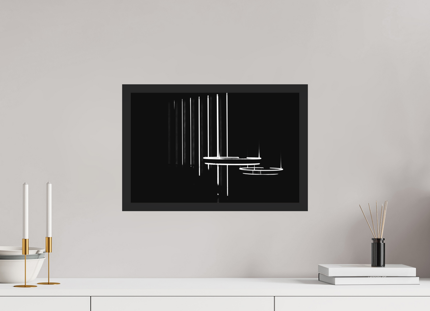Contact - Abstrakte Schwarzweiß-Nachtfotografie - Hochwertiger Abzug in Galeriequalität