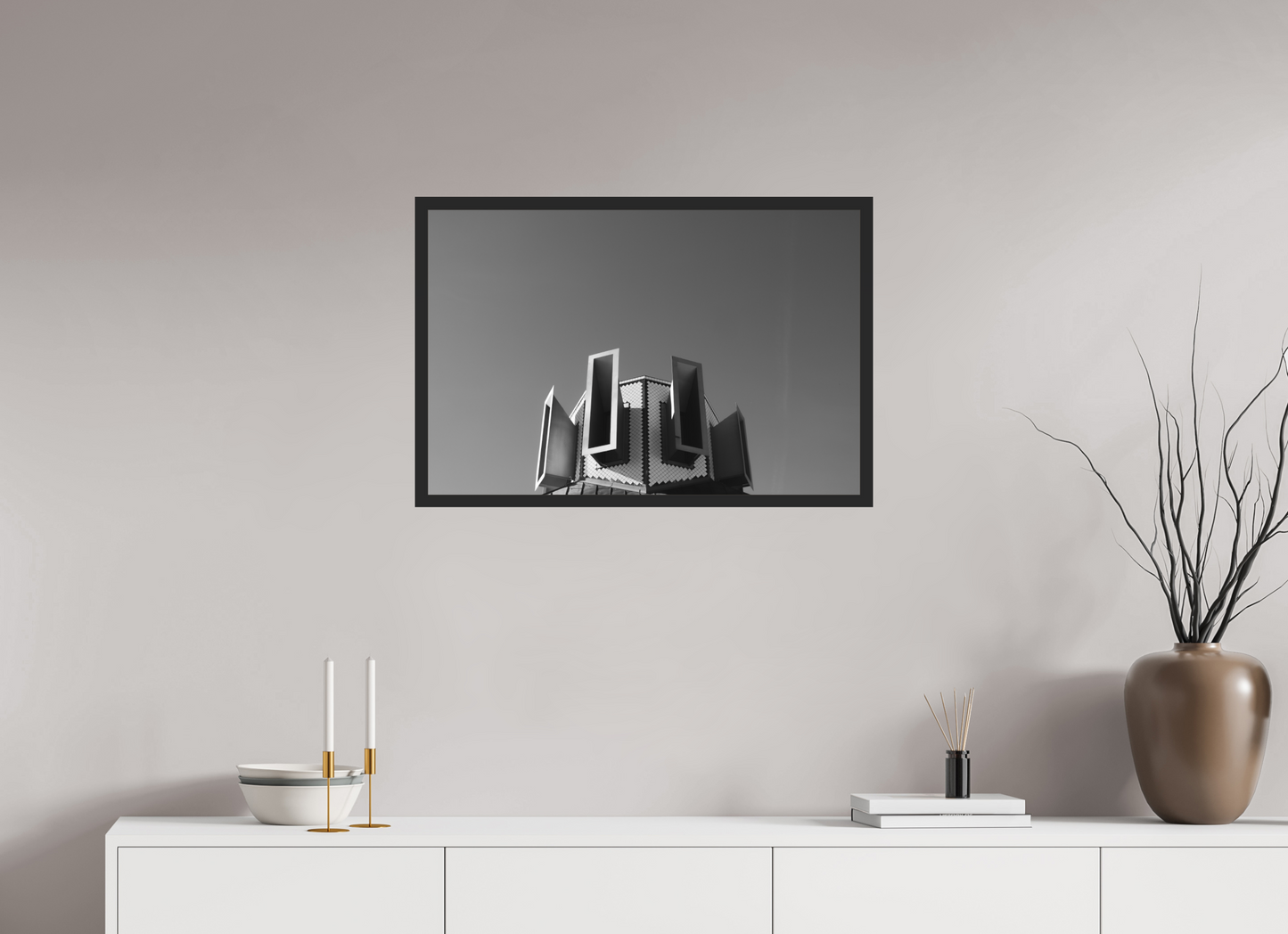 Horns - Abstrakte Schwarzweiß-Architekturfotografie - Hochwertiger Abzug in Galeriequalität