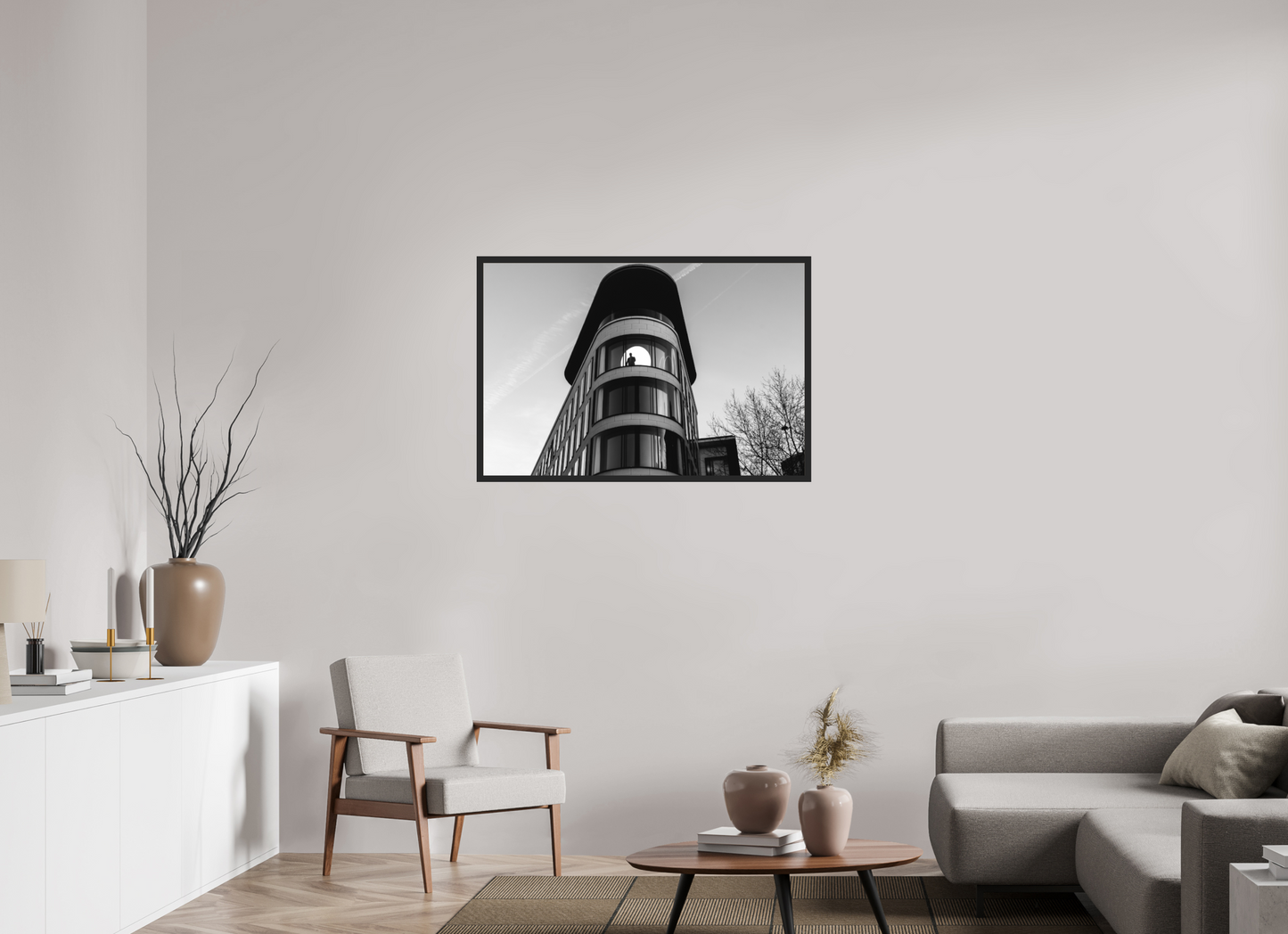 On the Moon - Schwarzweiß-Architekturfotografie - Hochwertiger Abzug in Galeriequalität