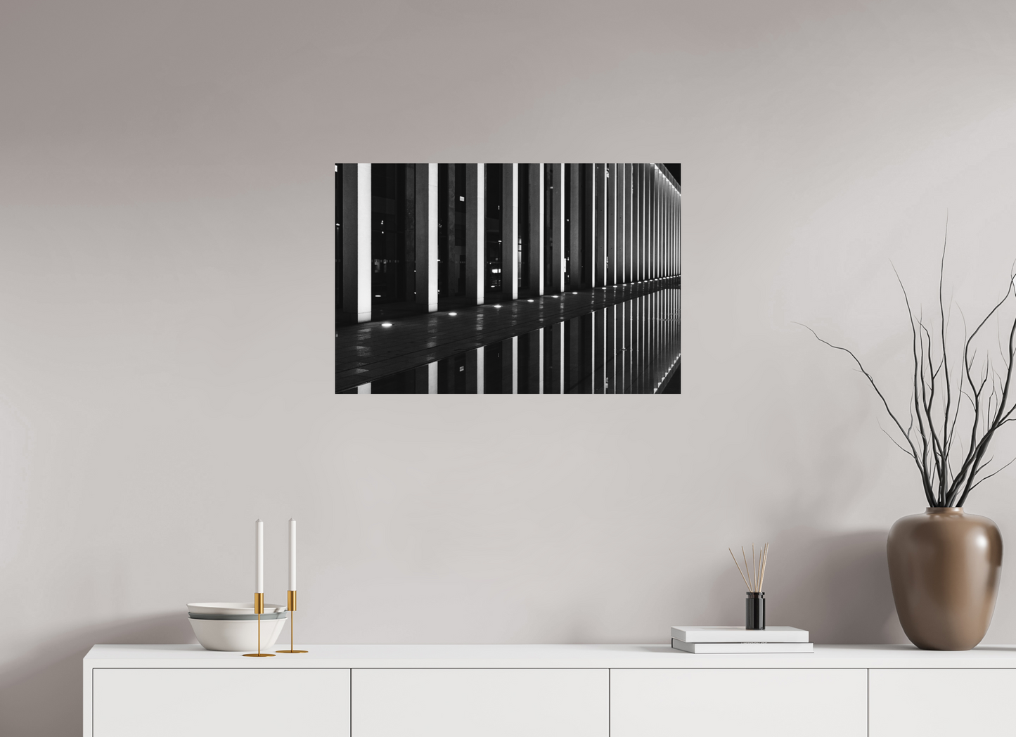 Rail - Schwarzweiß-Nachtfotografie - Hochwertiger Abzug in Galeriequalität