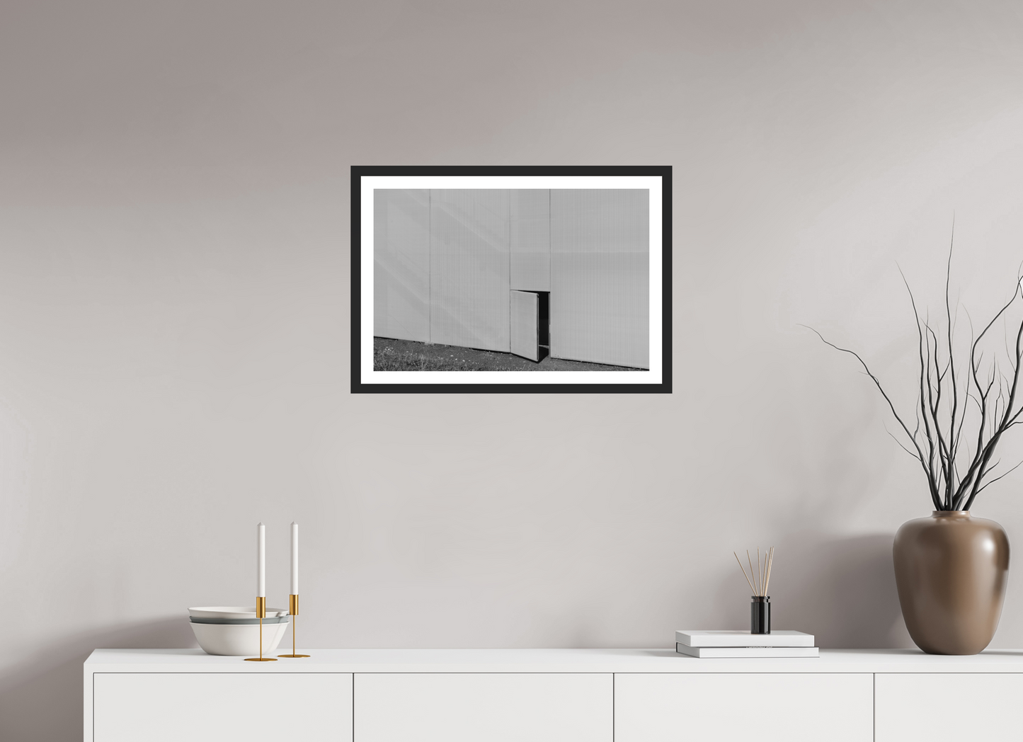 60 x 40 cm, Ilford on Aluminium, Framed with Border Temptation - Minimalistische Schwarzweiß-Architekturfotografie - Hochwertiger Abzug in Galeriequalität