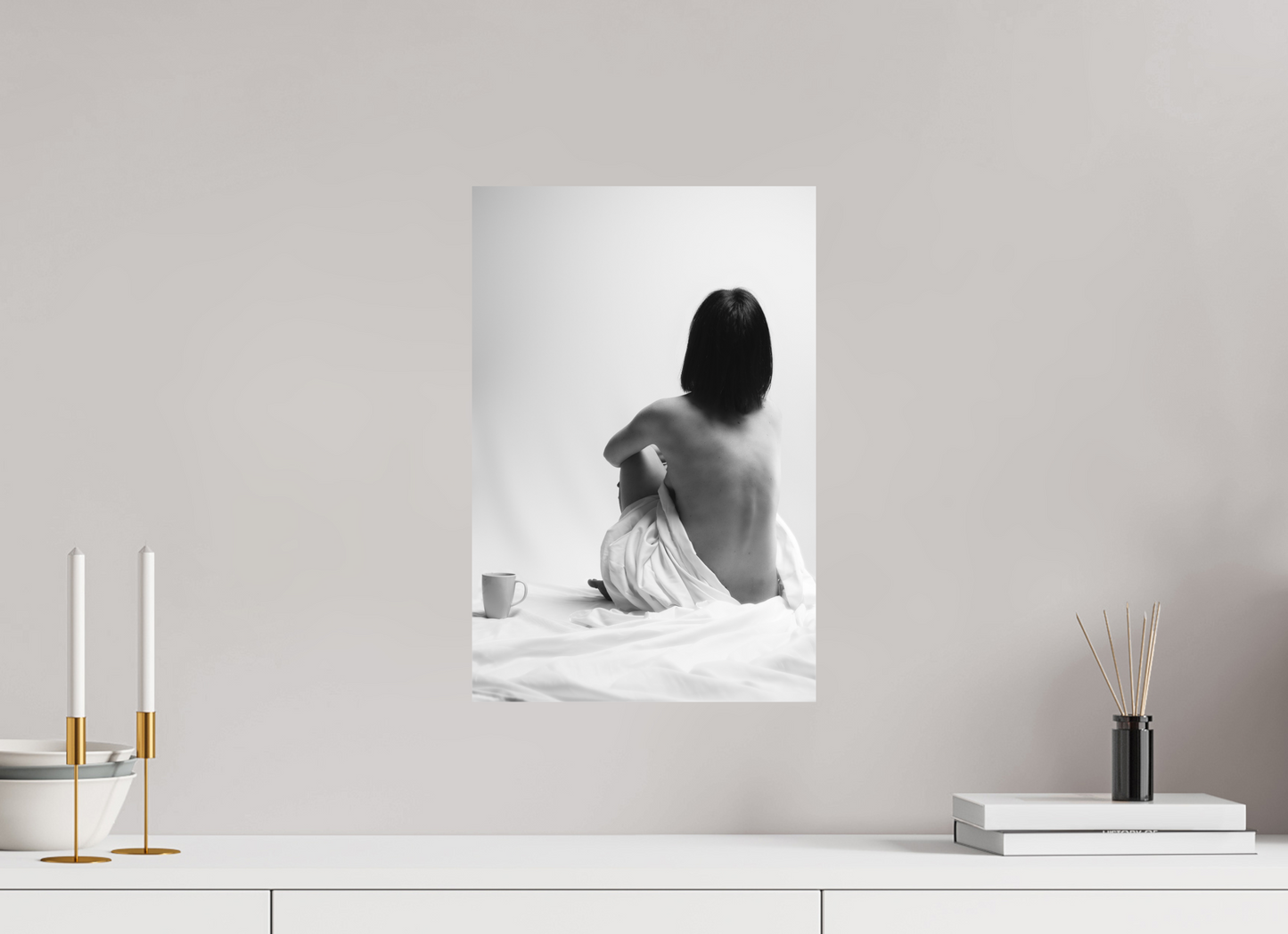Absent - Schwarzweiß-Fotografie, Teilakt - Hochwertiger Abzug in Galeriequalität