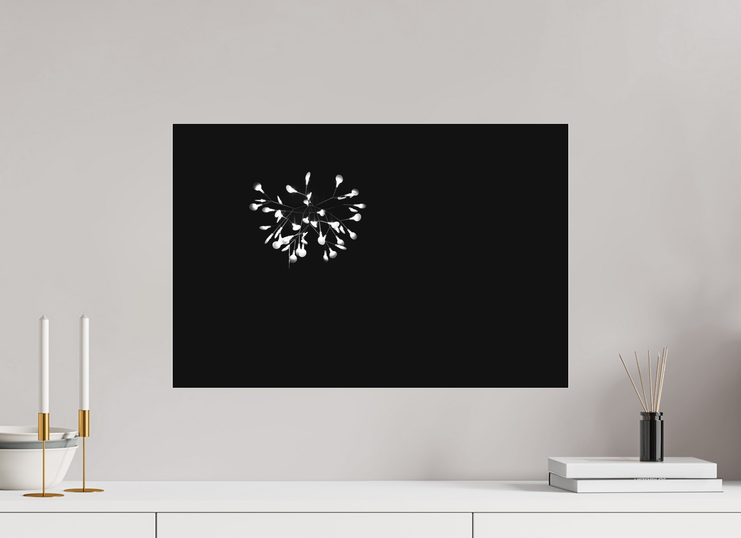 Fireworks - Abstrakte Minimalistische Schwarzweiß-Fotografie - Hochwertiger Abzug in Galeriequalität