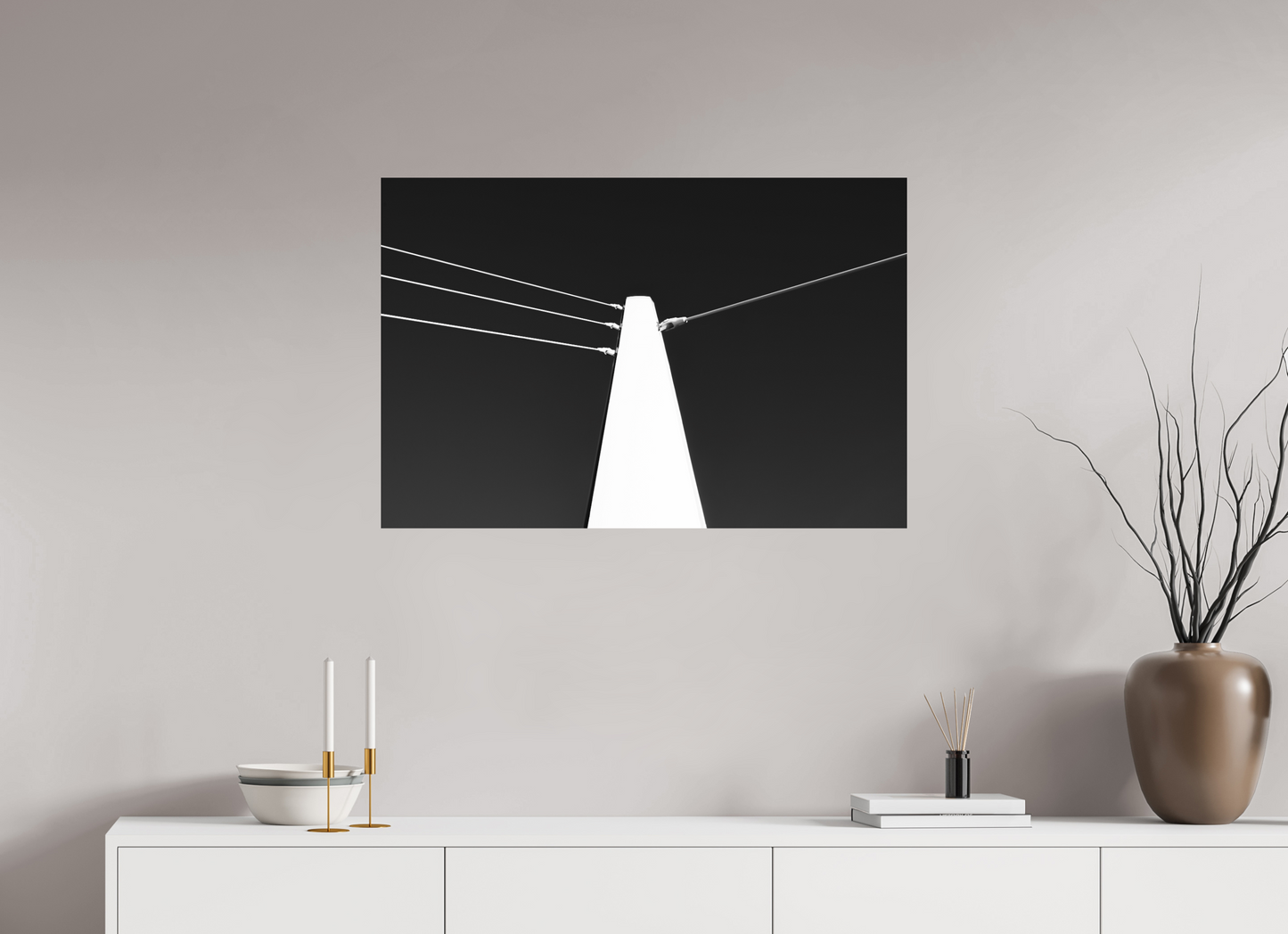 Suspension III - Minimalistische Schwarzweiß-Fotografie - Hochwertiger Abzug in Galeriequalität
