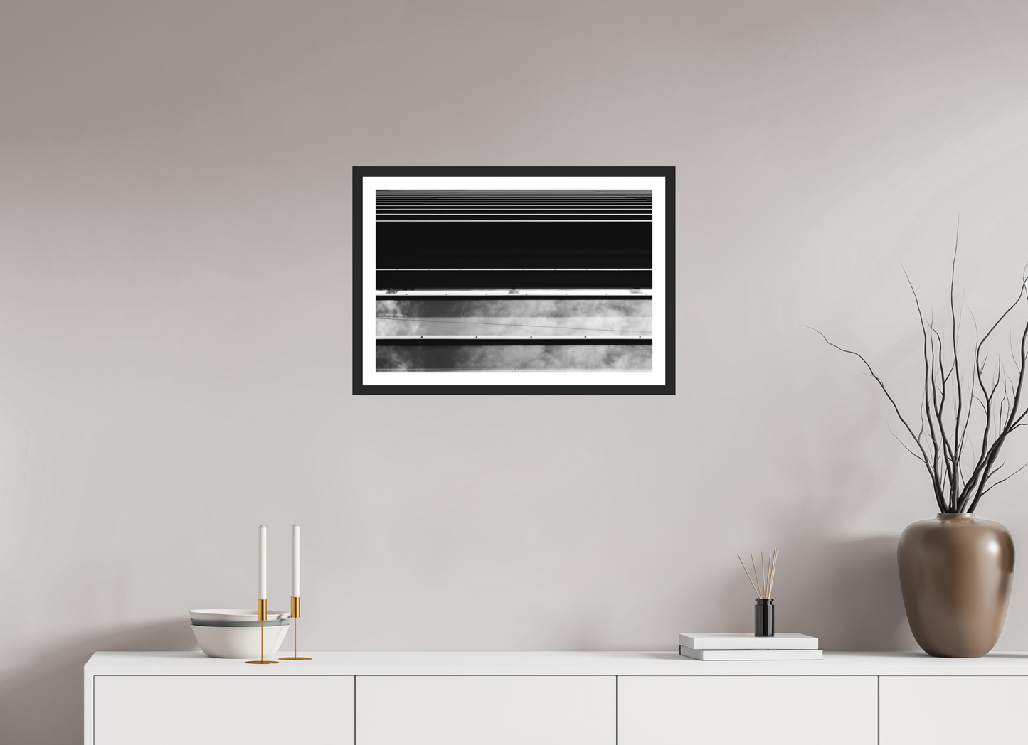 60 x 40 cm, Ilford on Aluminium behind Acrylic Glass, Framed with Border Ripple - Abstrakte Schwarzweiß-Architekturfotografie - Hochwertiger Abzug in Galeriequalität