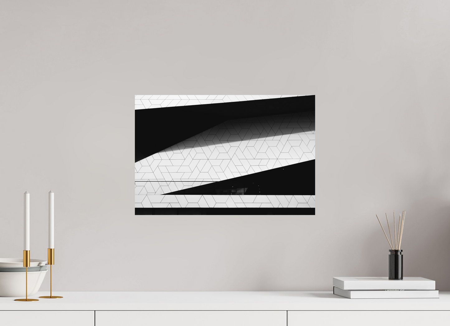 Triangles III - Schwarzweiß-Architekturfotografie - Hochwertiger Abzug in Galeriequalität
