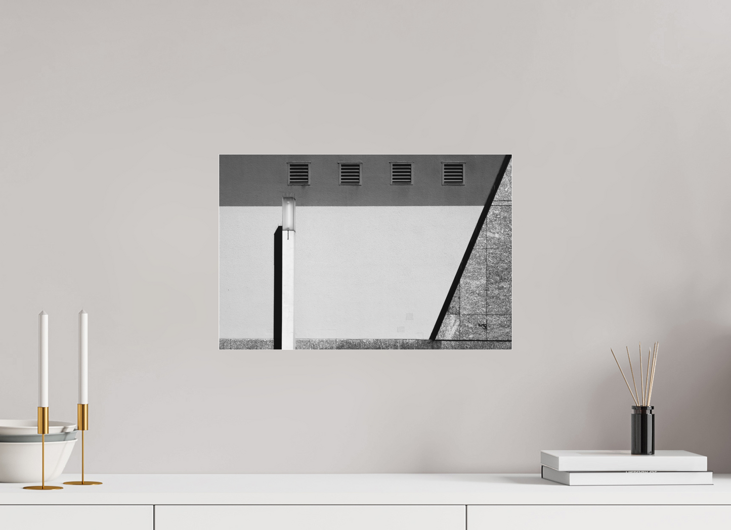 45 x 30 cm, Ilford on Aluminium behind Acrylic Glass Geometry - Abstrakte Schwarzweiß-Architekturfotografie - Hochwertiger Abzug in Galeriequalität