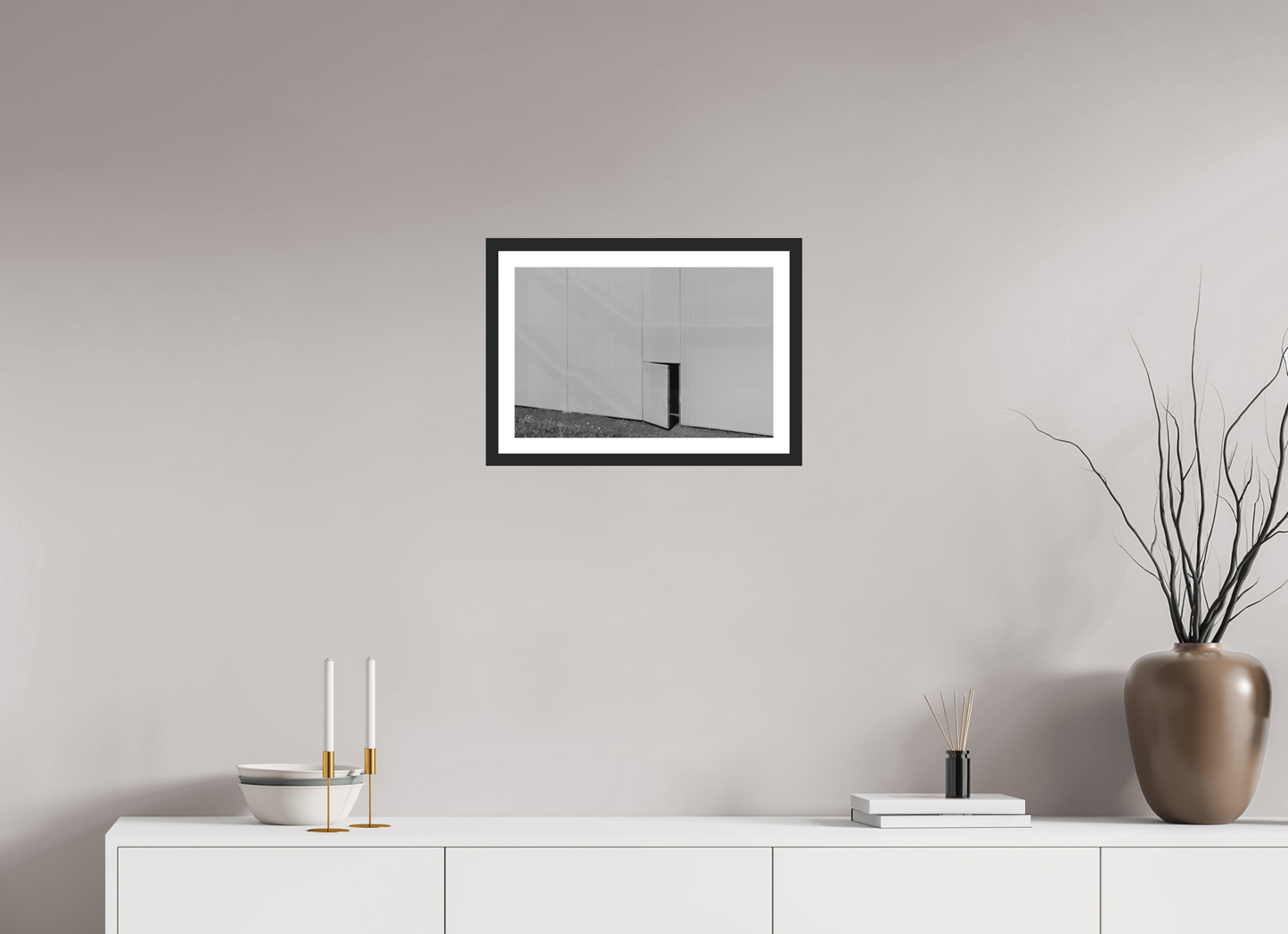 45 x 30 cm, Ilford on Aluminium behind Acrylic Glass, Framed with Border Temptation - Minimalistische Schwarzweiß-Architekturfotografie - Hochwertiger Abzug in Galeriequalität