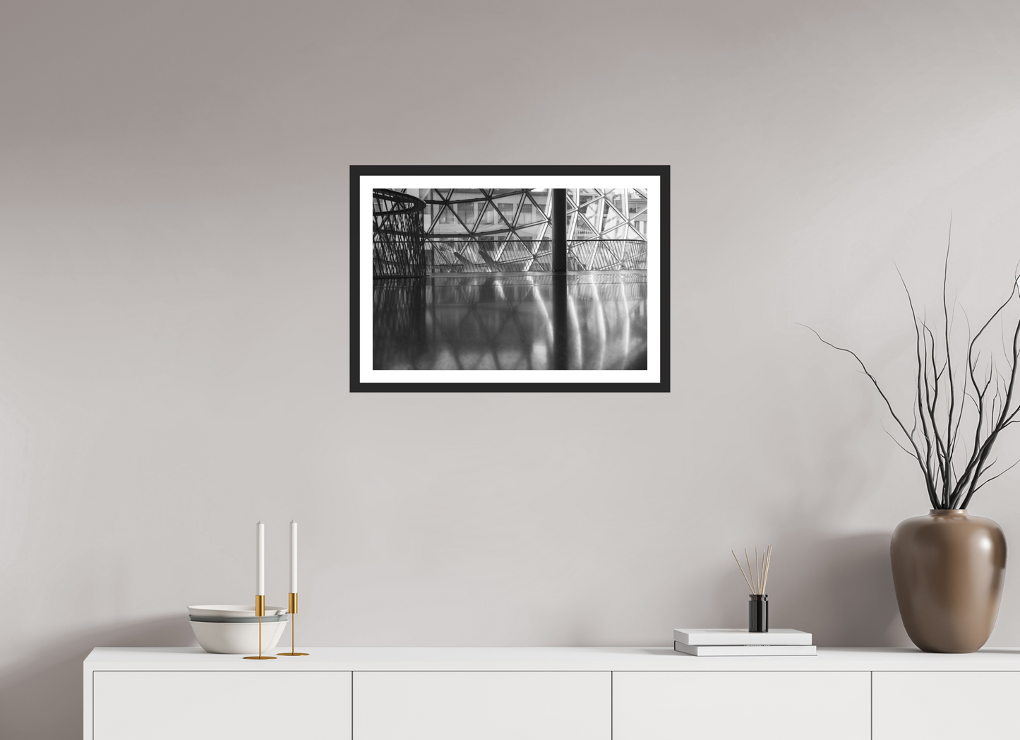 60 x 40 cm, Ilford on Aluminium behind Acrylic Glass, Framed with Border Polished - Schwarzweiß-Architekturfotografie - Hochwertiger Abzug in Galeriequalität