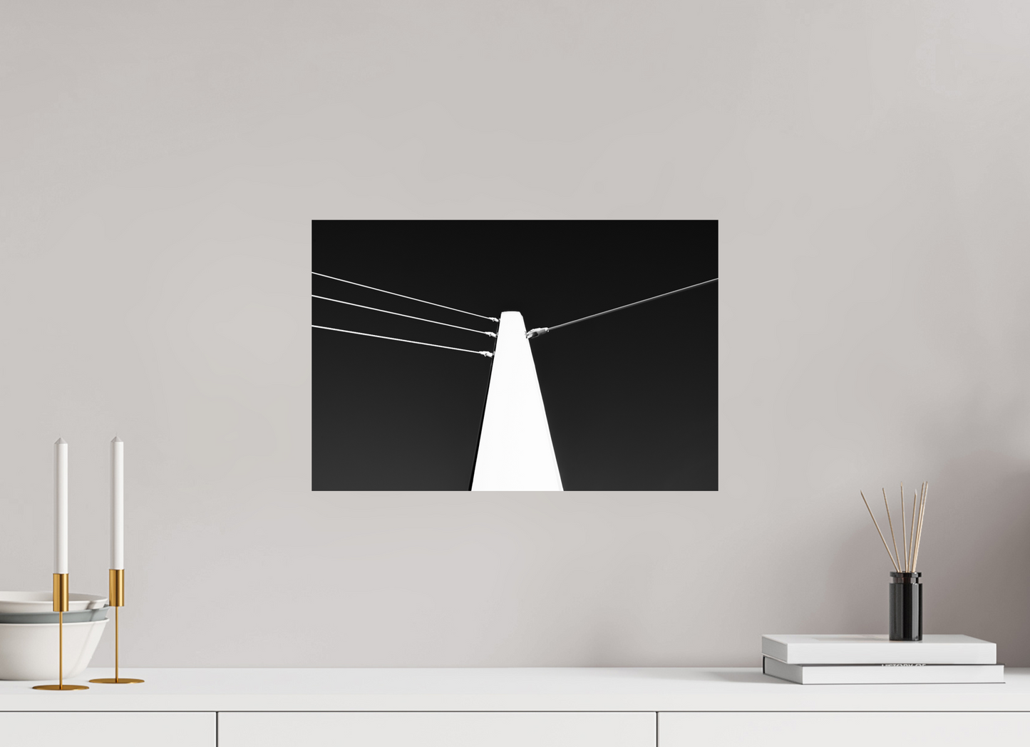 Suspension III - Minimalistische Schwarzweiß-Fotografie - Hochwertiger Abzug in Galeriequalität