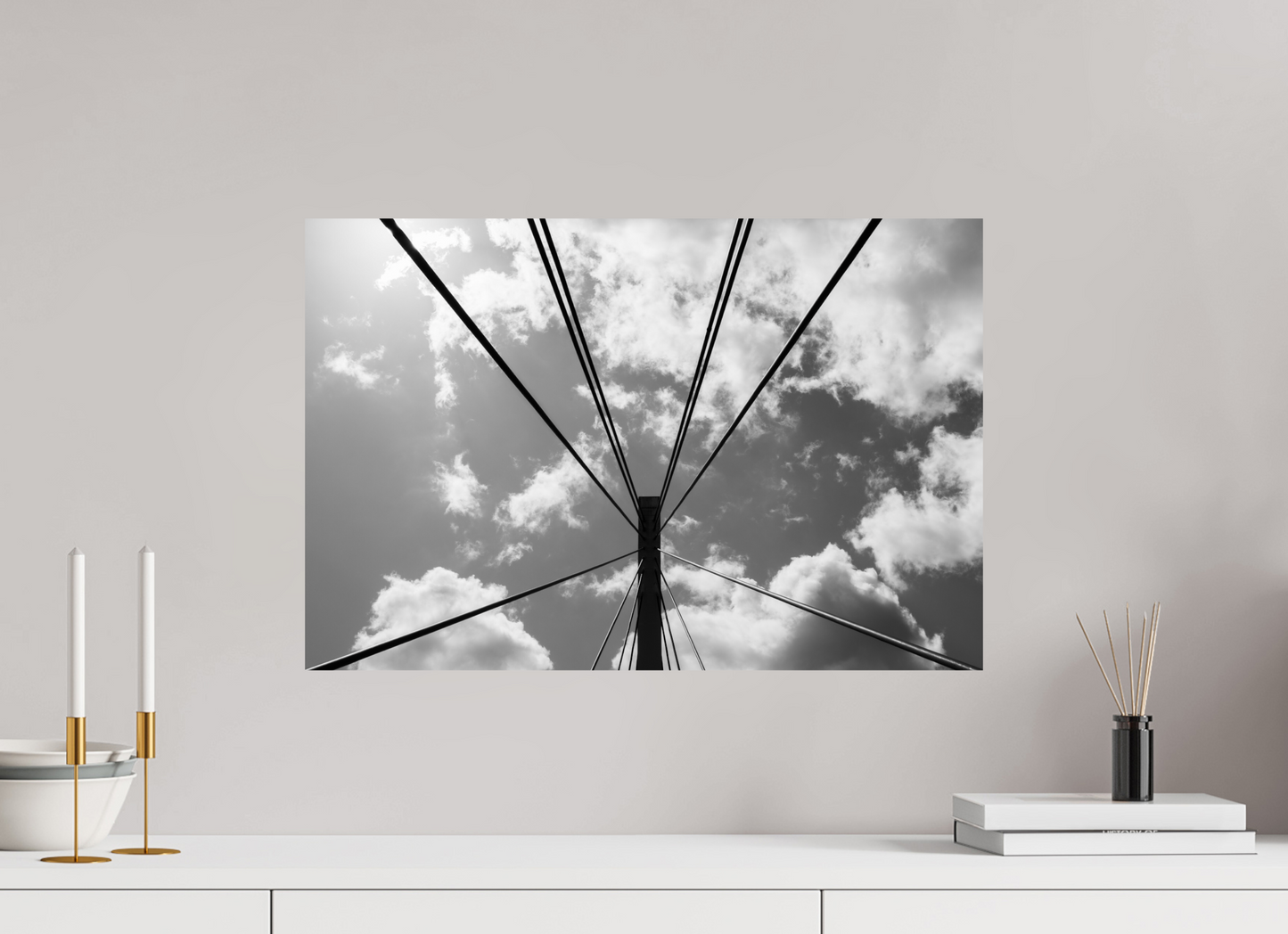 Suspension II - Schwarzweiß-Fotografie - Hochwertiger Abzug in Galeriequalität