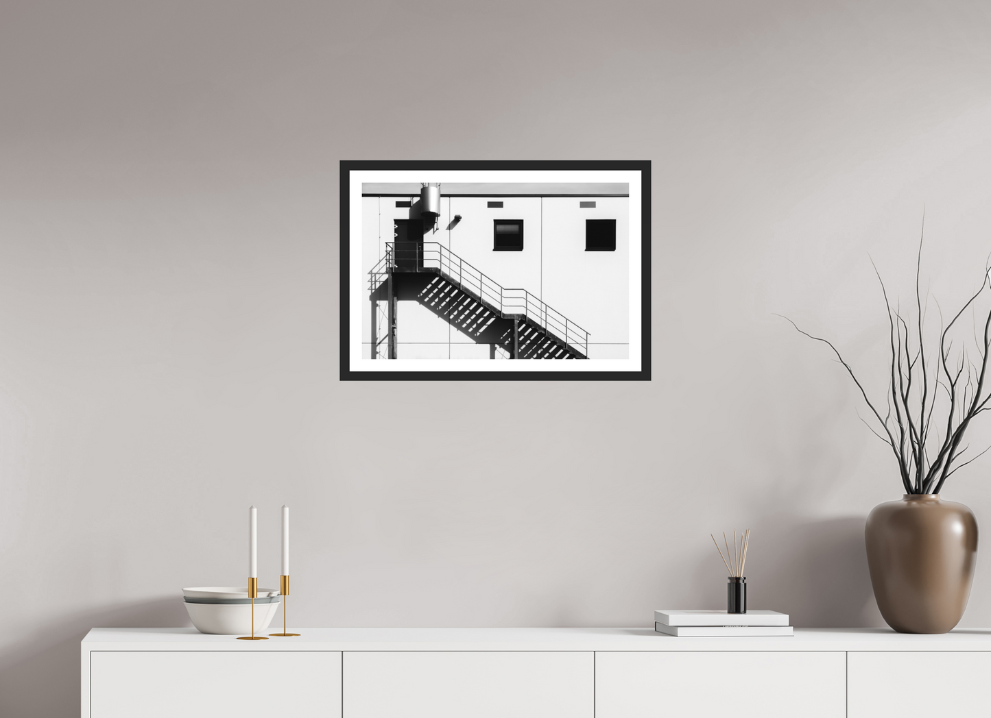 60 x 40 cm, Ilford on Aluminium, Framed with Border Floating - Schwarzweiß-Architekturfotografie - Hochwertiger Abzug in Galeriequalität