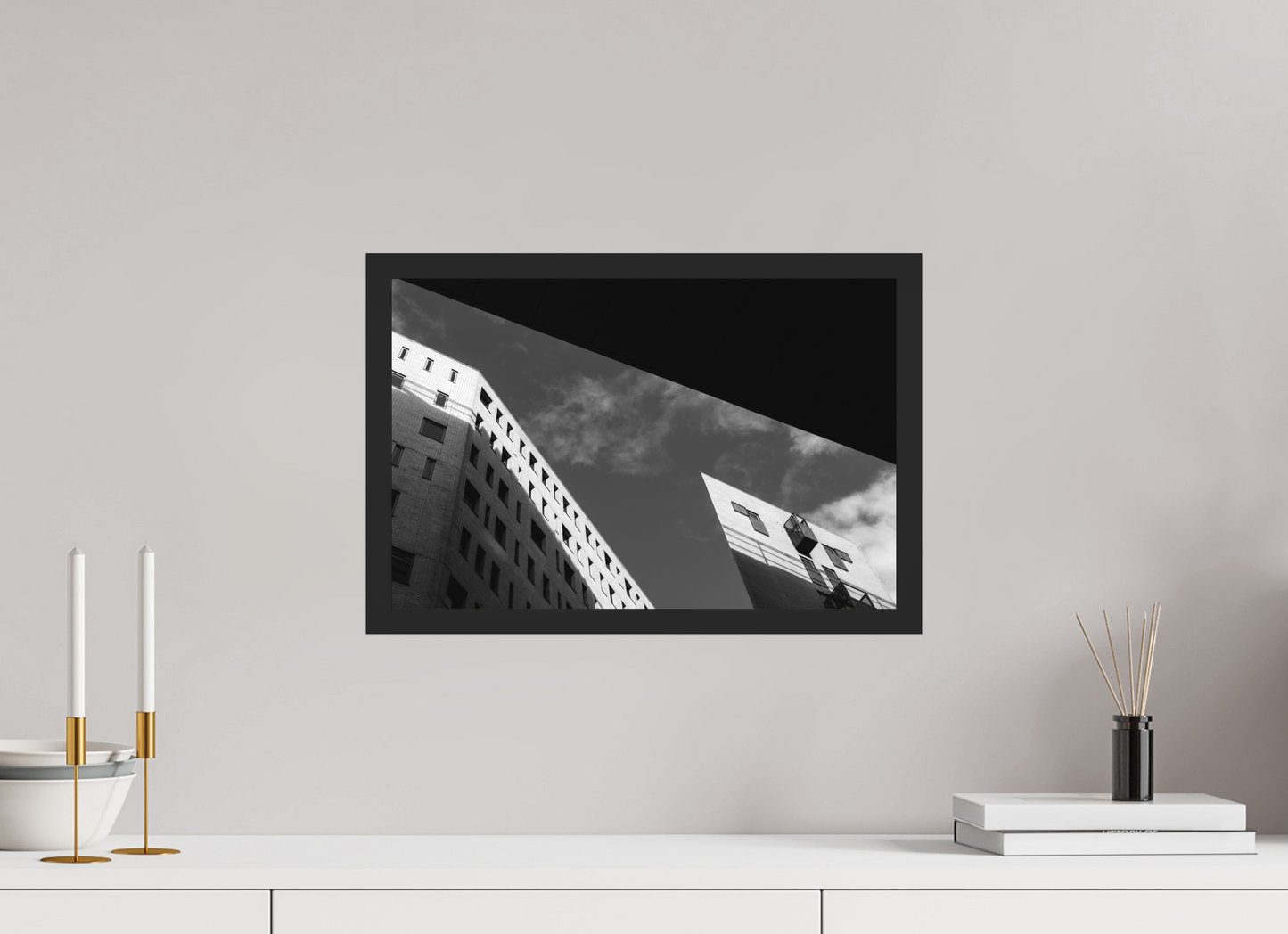 45 x 30 cm, Ilford on Aluminium, Framed Truncated - Schwarzweiß-Architekturfotografie - Hochwertiger Abzug in Galeriequalität
