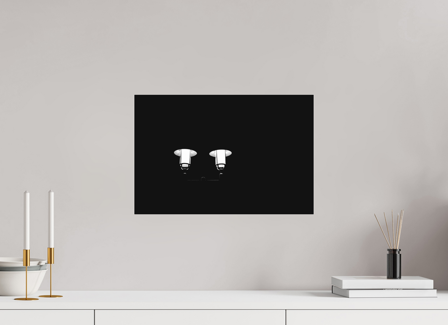 45 x 30 cm, Ilford on Aluminium behind Acrylic Glass Epiphanies - Minimalistische Schwarzweiß-Nachtfotografie - Hochwertiger Abzug in Galeriequalität